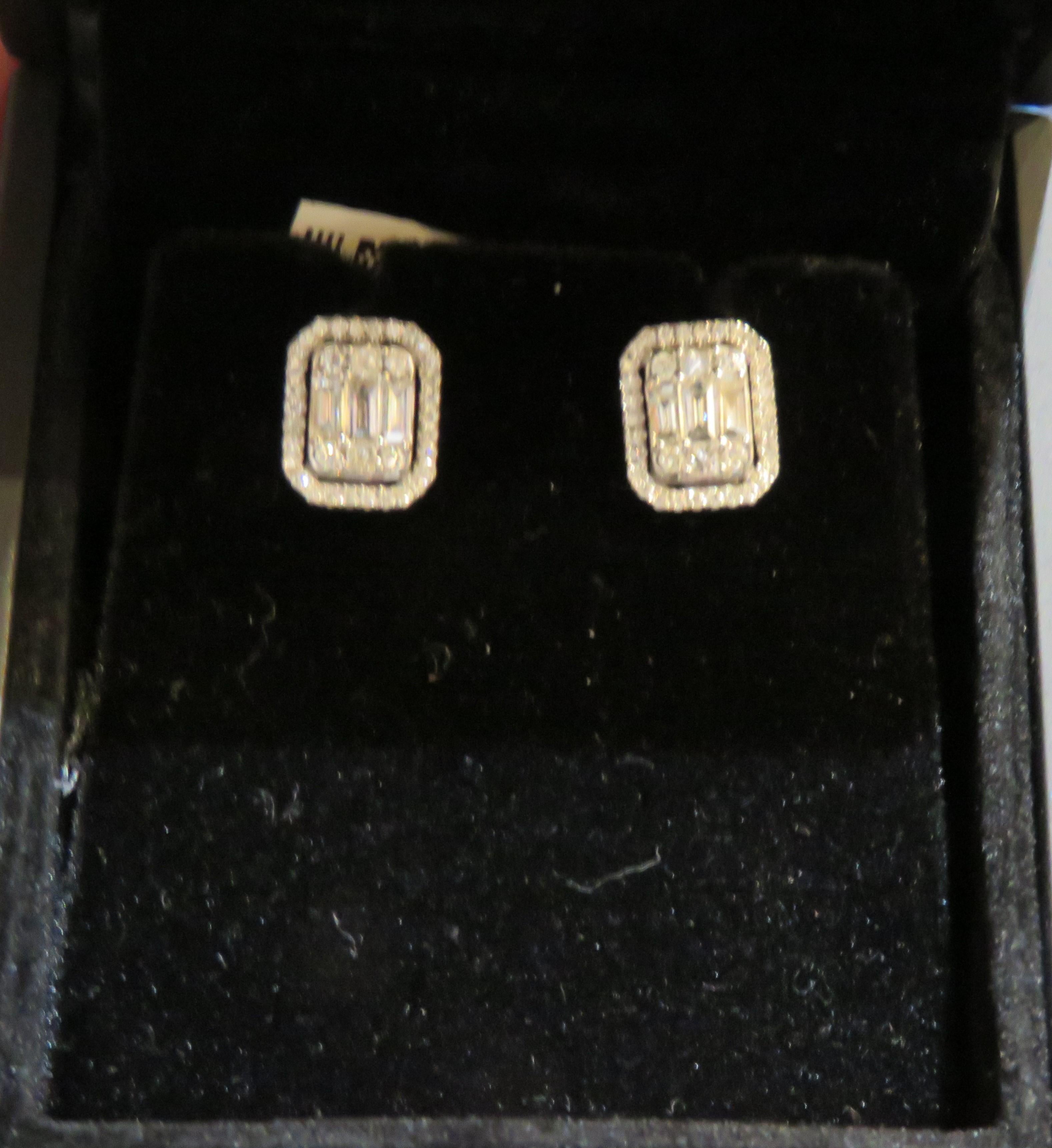 Mixed Cut NWT $3, 750 18 Karat Gold Fancy Glittering Diamond Stud Earrings For Sale