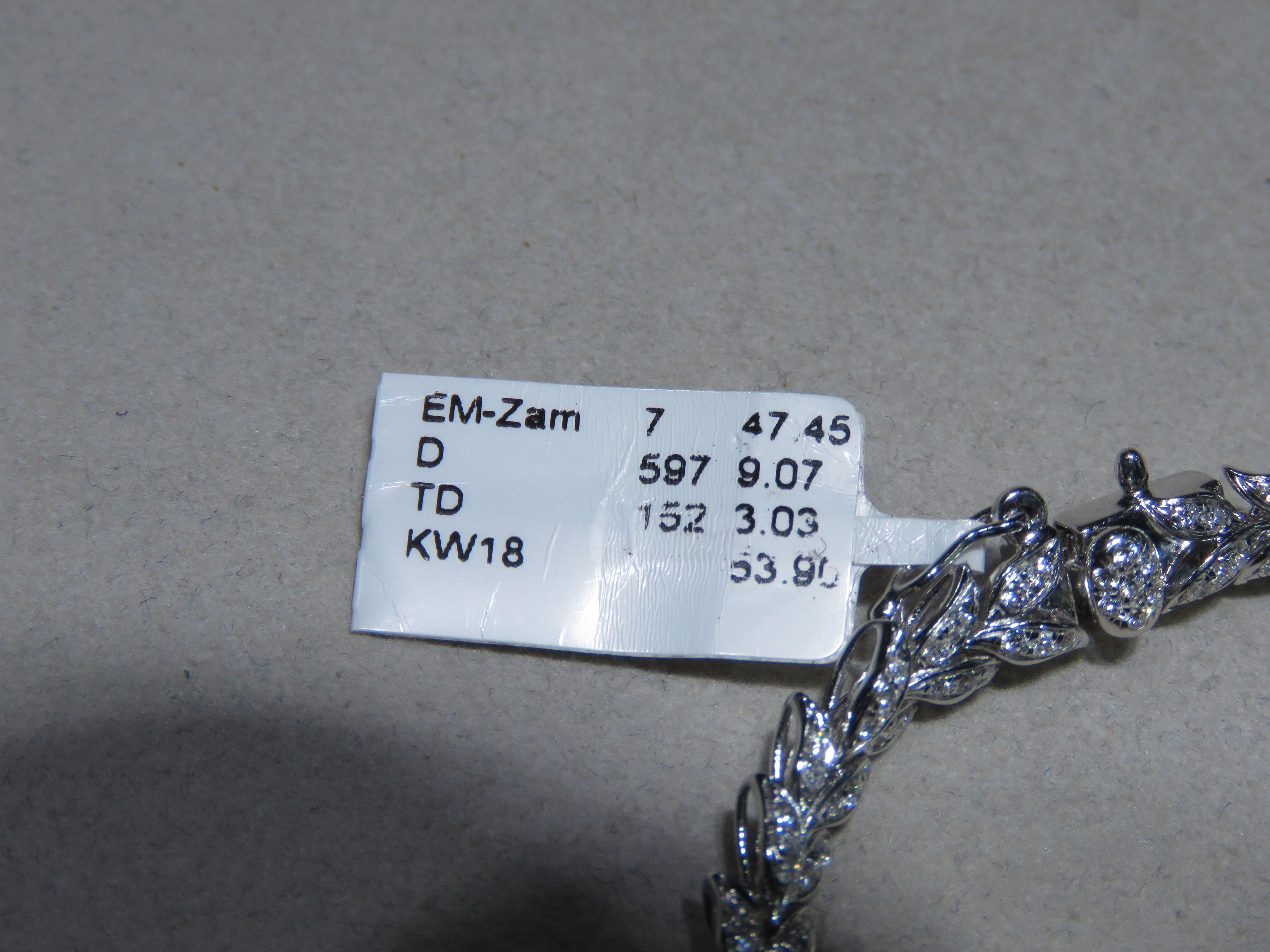 NWT $ 304, 000 Oro 18KT 62CT Fancy Glittering Large Collar de Diamantes Esmeralda Corte redondo en venta