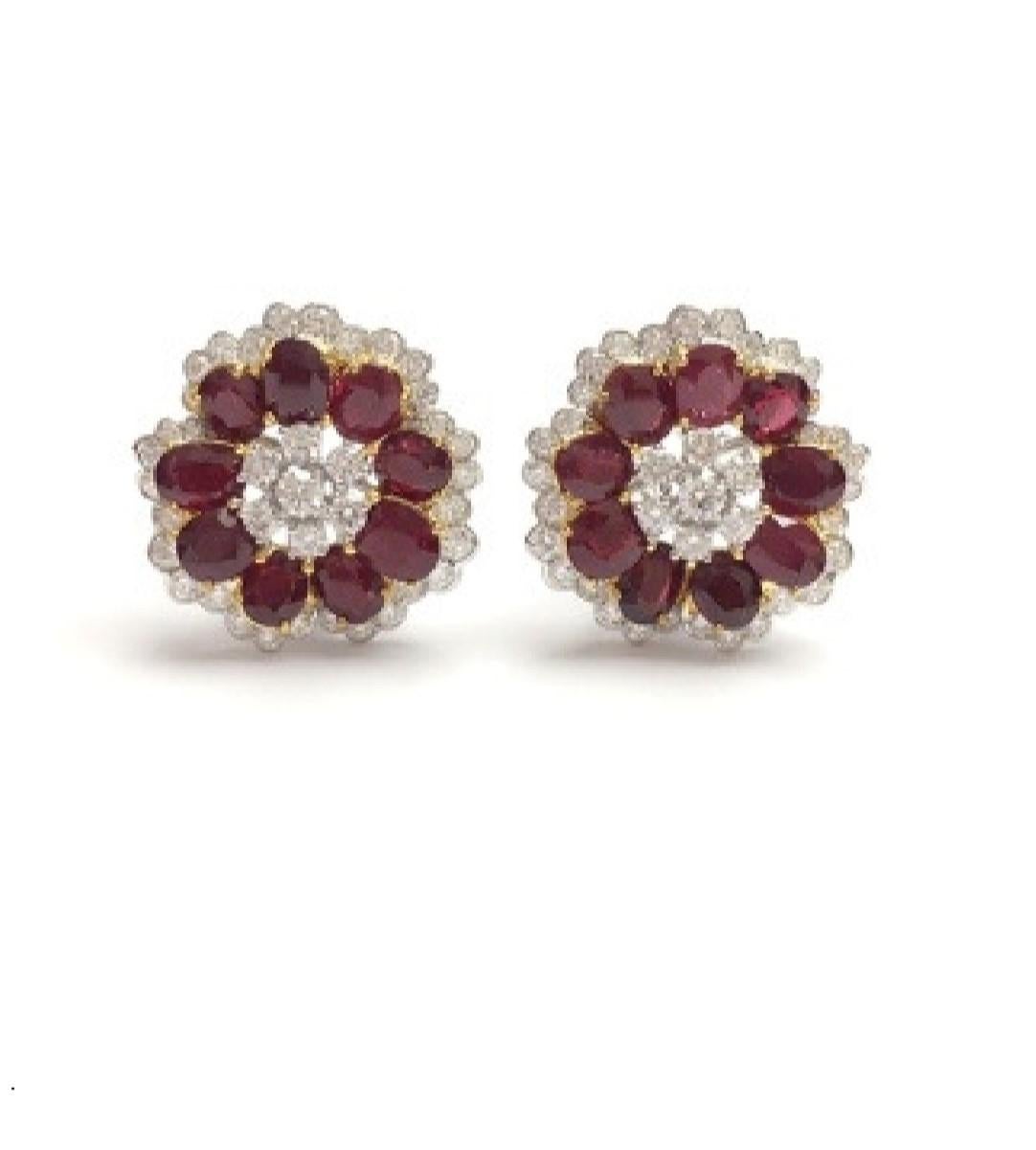 Il seguente articolo che offriamo è questo raro e importante orecchino in oro 18KT, splendido e scintillante, con rubini e diamanti. Gli orecchini contengono più di 9,50 carati di splendidi rubini e diamanti rari!!! Le pietre sono molto pulite ed