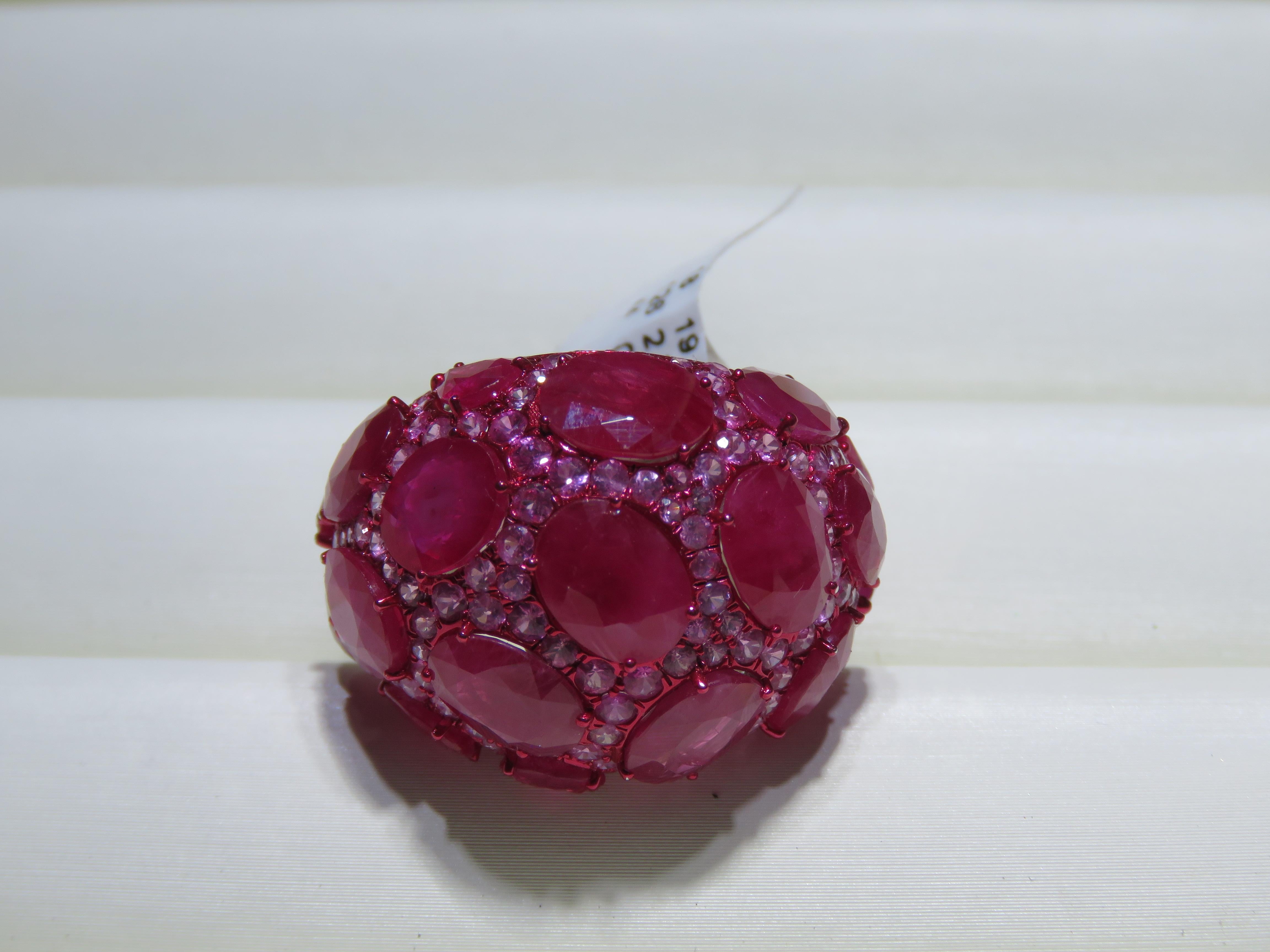 NWT $32, 500 18KT Gold Gorgeous Fancy Ruby Pink Sapphire Diamond Bombe Ring In New Condition For Sale In New York, NY