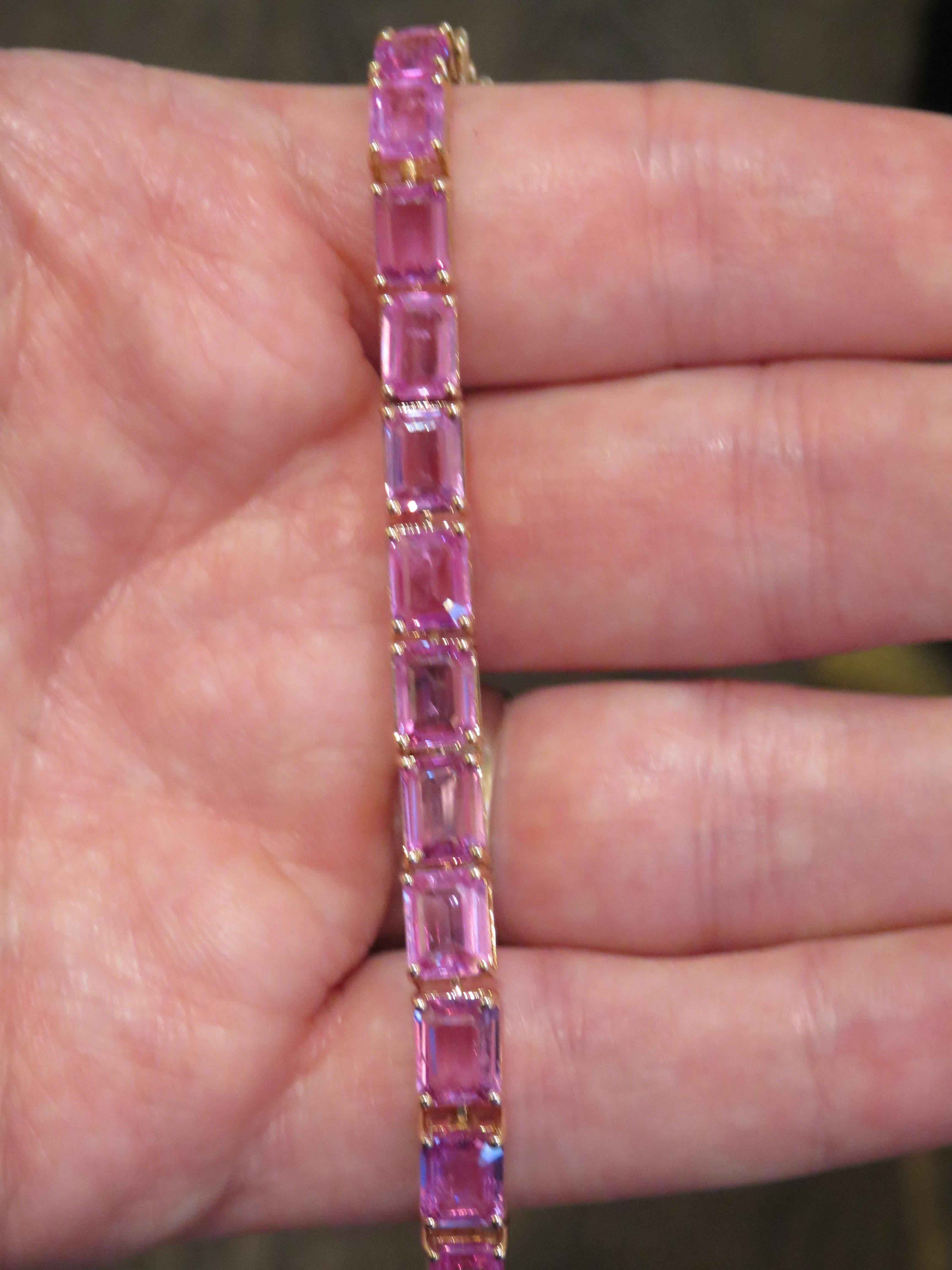 NWT $33, 000 18KT Gold Fancy Glittering 28.50CT Pink Sapphire Tennis Bracelet In New Condition For Sale In New York, NY