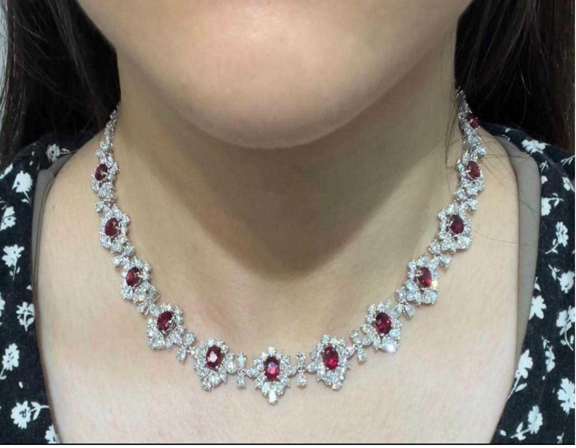Mixed Cut NWT $350, 000 18KT Gold Fancy Large Glittering Fancy Ruby Diamond Necklace For Sale