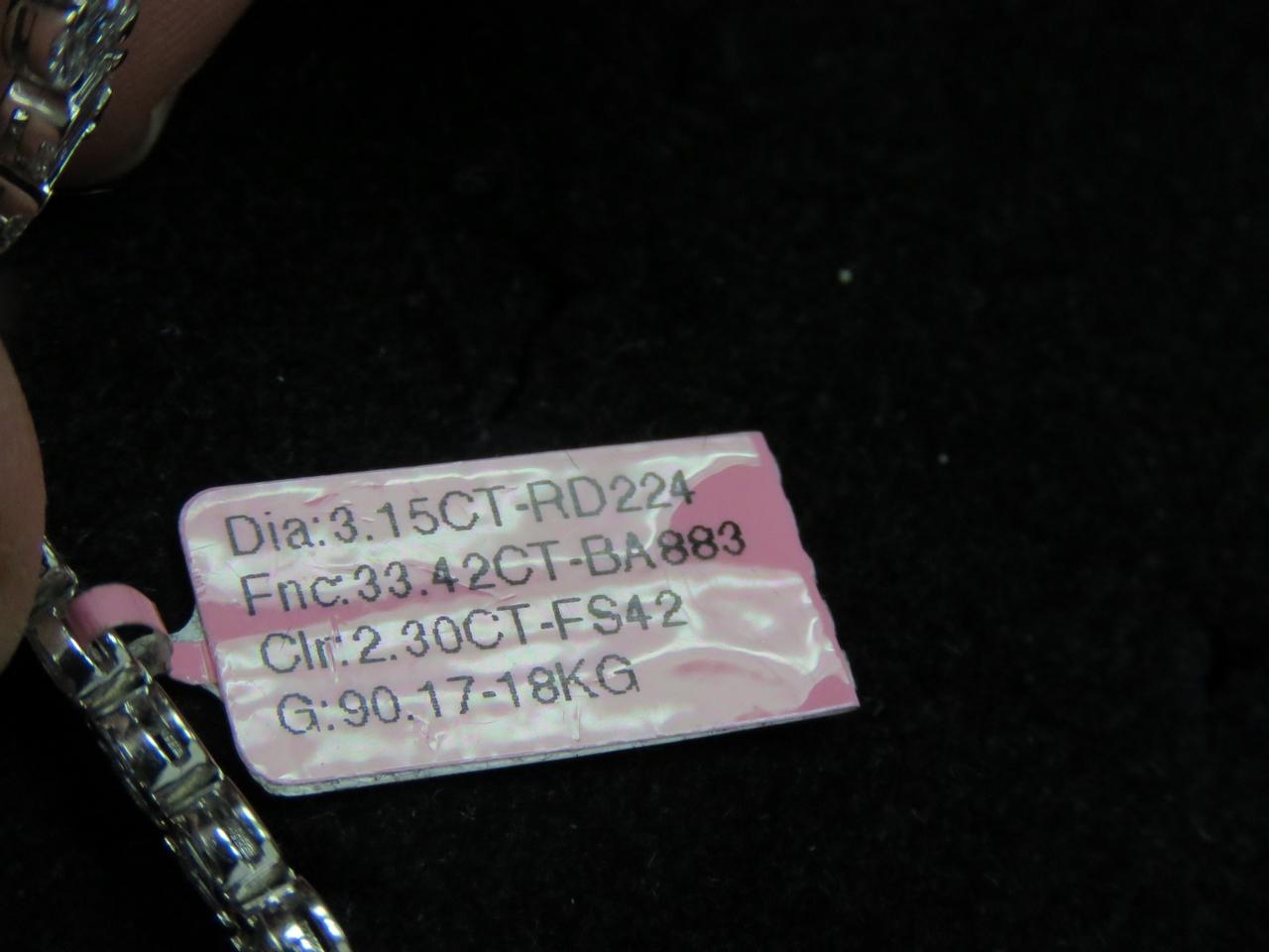 NWT $366, 747 Rare Fancy 18 Karat Gold Gorgeous 40CT Diamond Drop Necklace In condizioni Nuovo in vendita a New York, NY