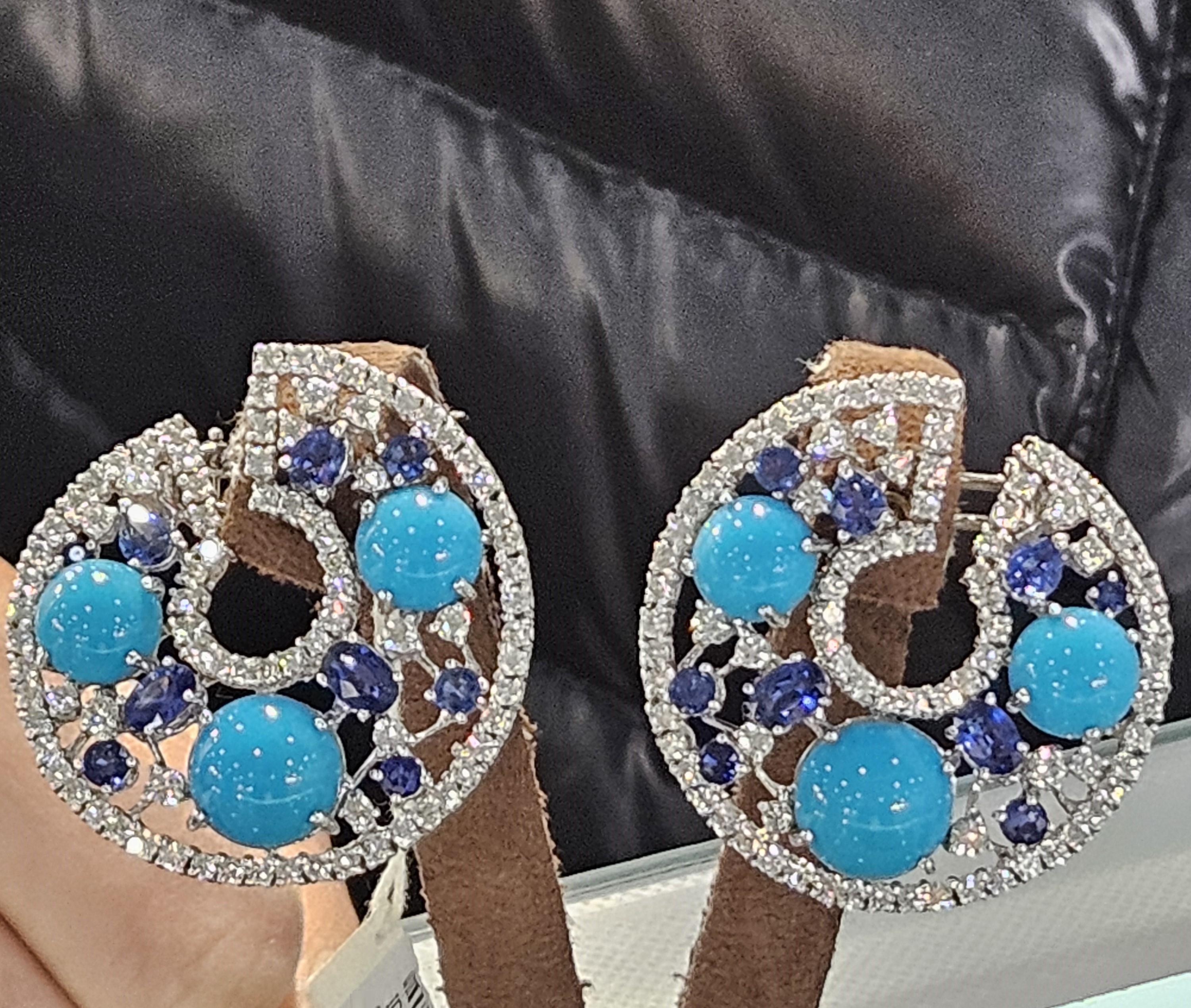 NWT $37, 160 18KT Gold Large Fancy Gorgeous Turquoise Sapphire Diamond Earrings im Zustand „Neu“ im Angebot in New York, NY