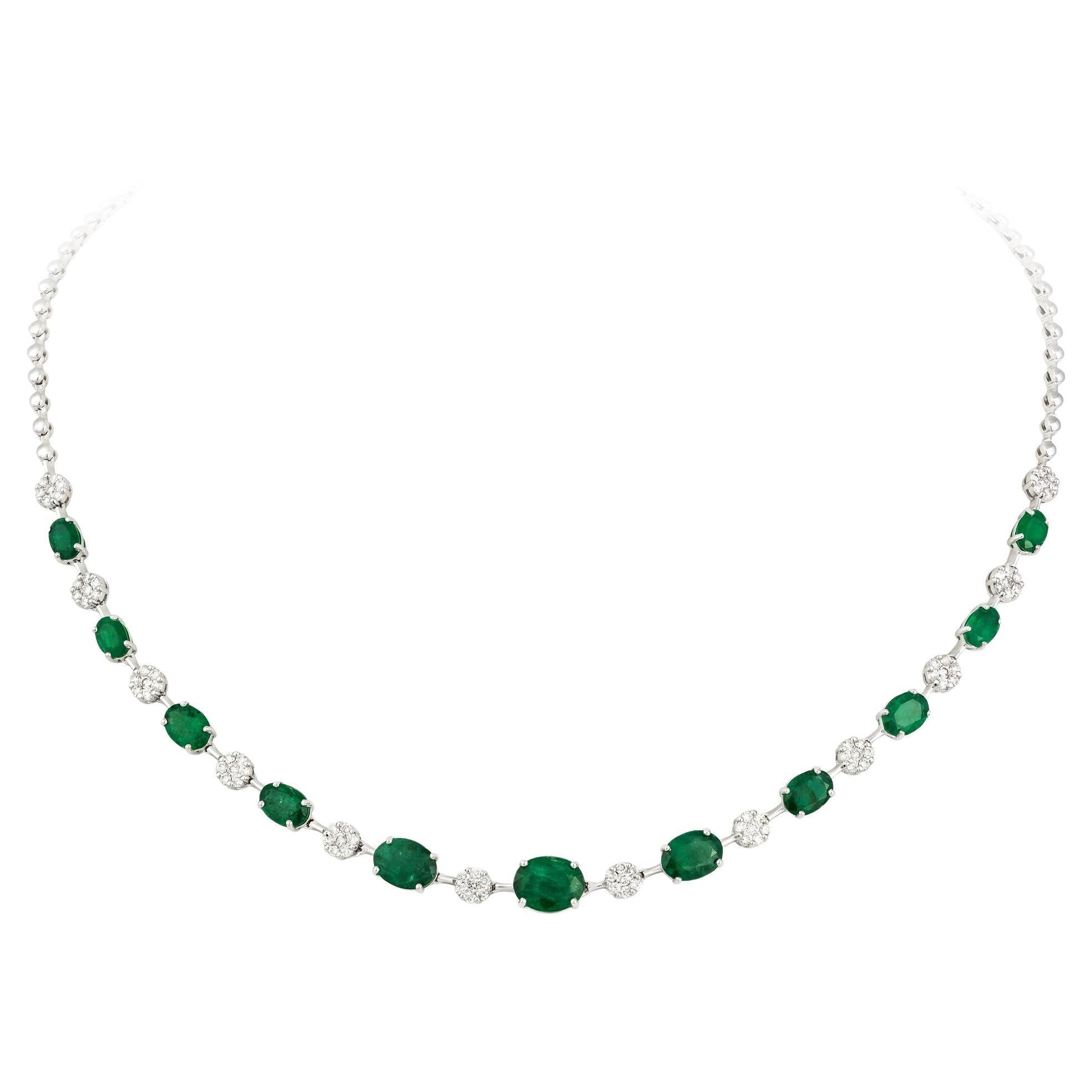 NWT $37, 500 Importante collar de diamantes con esmeralda ovalada grande de oro de 18 quilates de fantasía en venta