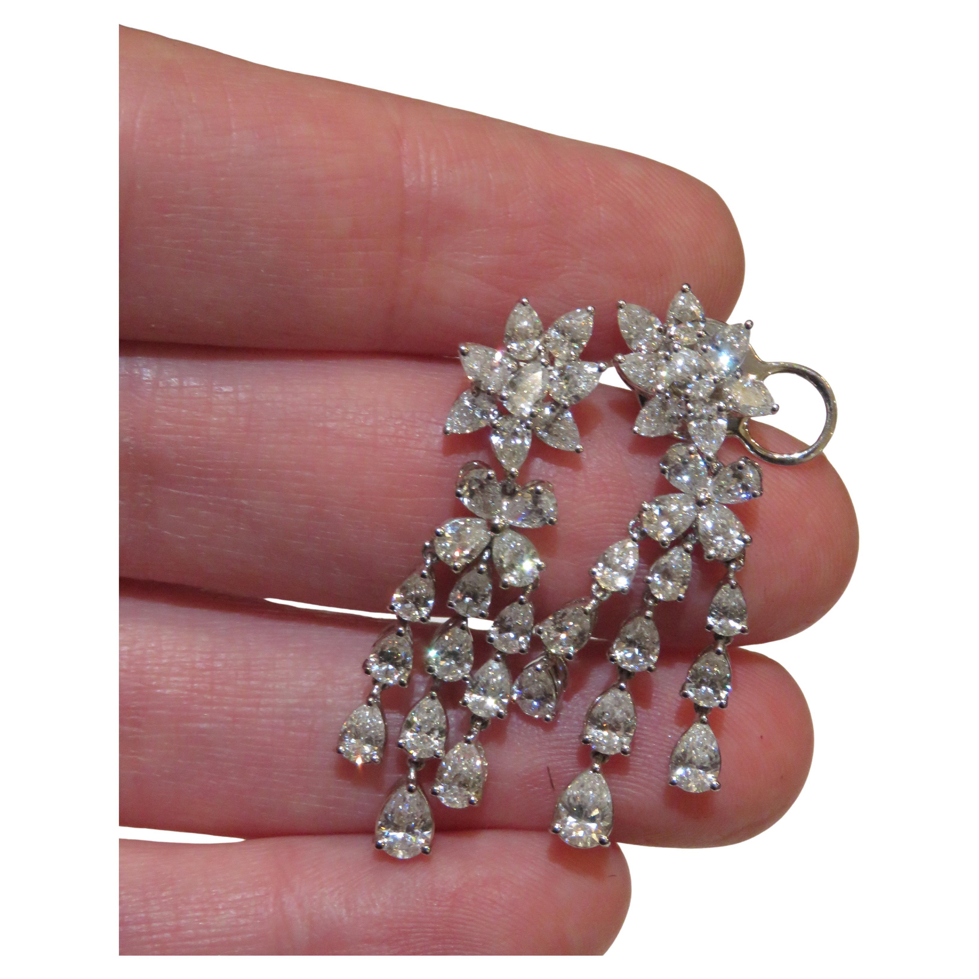NWT $38, 000 18KT Gold Rare Fancy 6CT Diamond Draped Drop Earrings For Sale