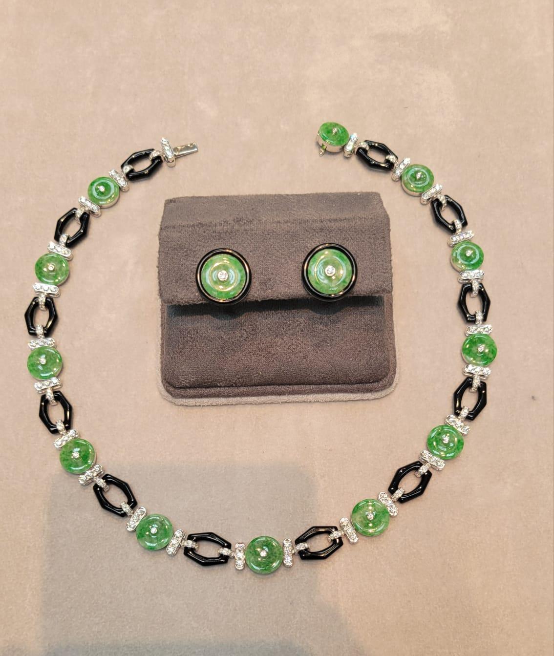 NWT $39, 500 18KT Gold Gorgeous Burmese Jadeite Diamond Black Onyx Necklace In New Condition For Sale In New York, NY