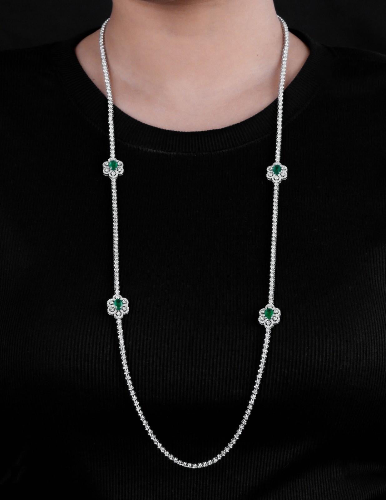 Mixed Cut NWT $39, 500 18KT Gold Rare Important Fancy 10CT Emerald Diamond Drop Necklace For Sale