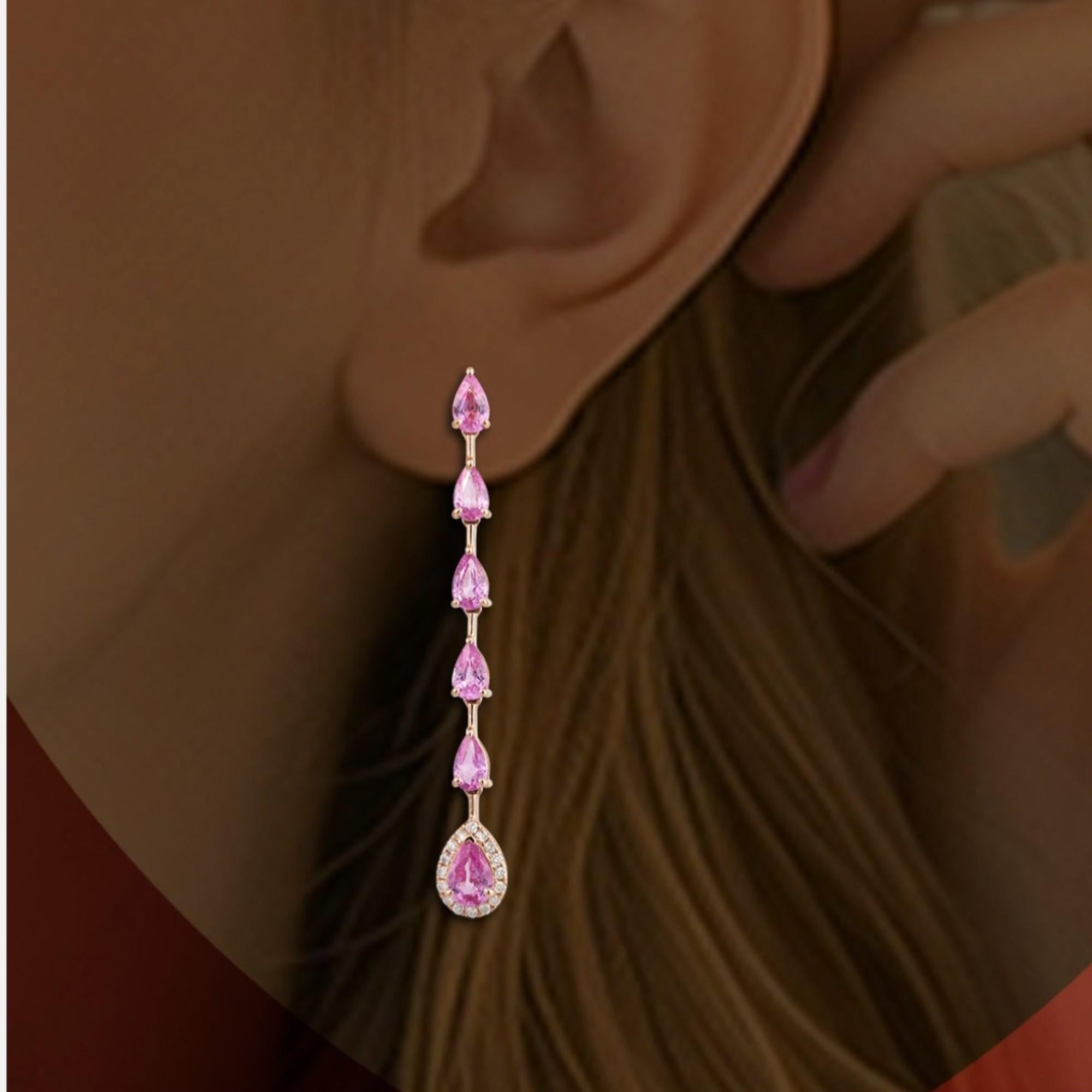 Mixed Cut NWT $4, 500 18KT Glittering Fancy Pink Sapphire Diamond Dangle Earrings For Sale