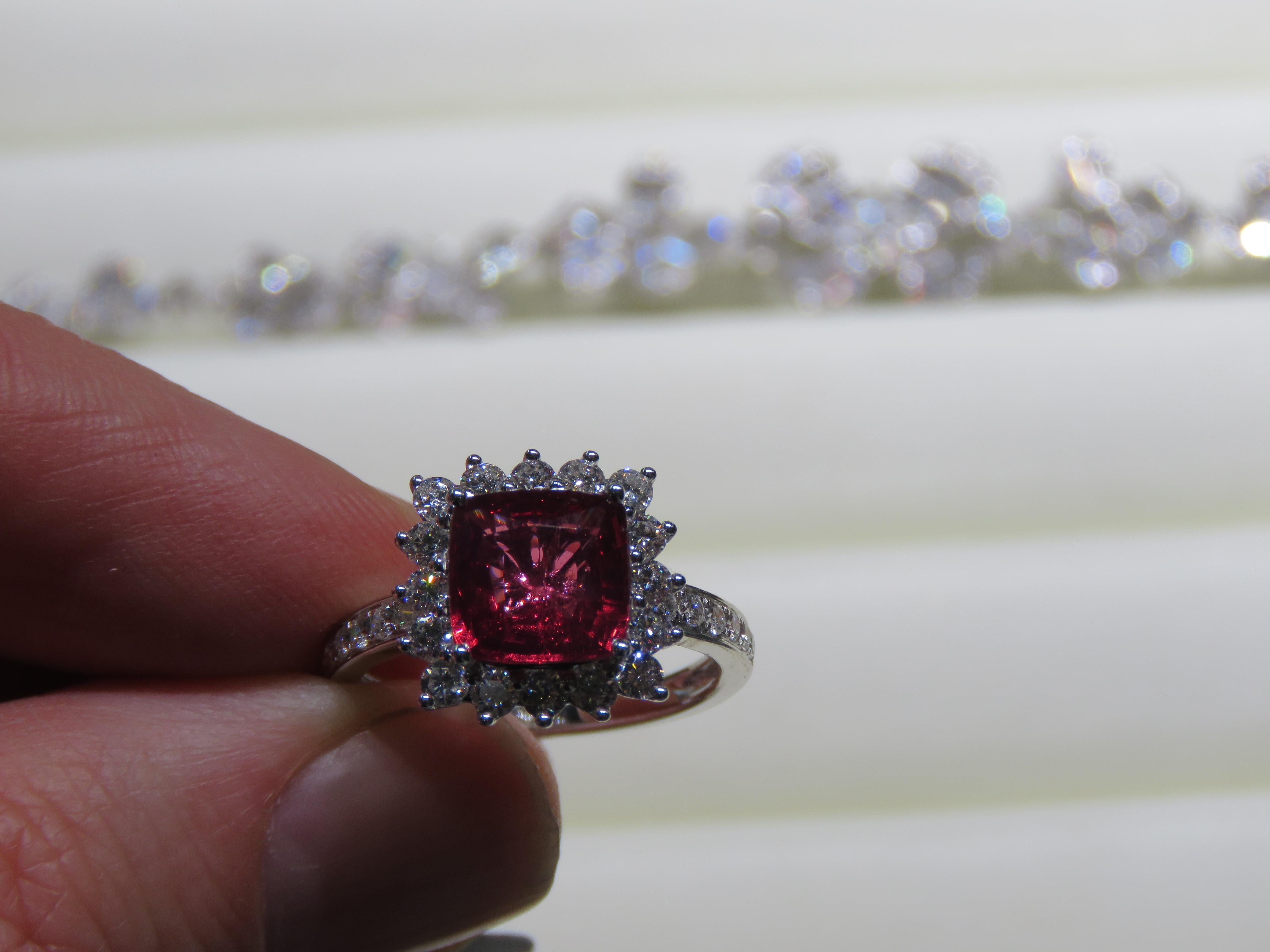 Women's NWT $41, 000 18KT Fancy Large Glittering Rare Natural Red Spinel Diamond Ring For Sale
