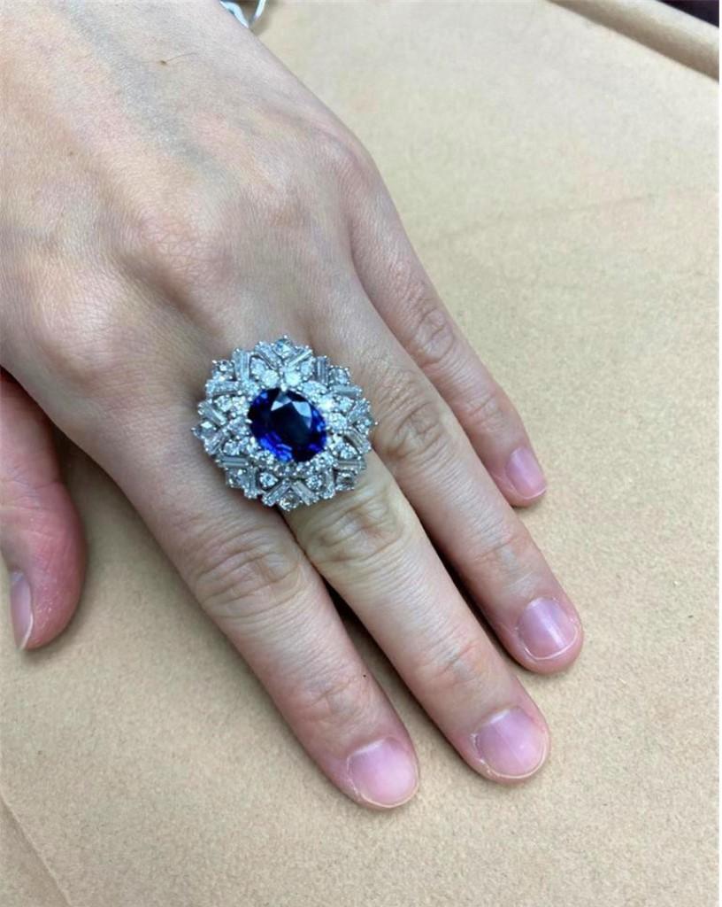 Mixed Cut NWT $42, 000 18KT Gold Rare Gorgeous 9CT Ceylon Blue Sapphire Diamond Ring For Sale