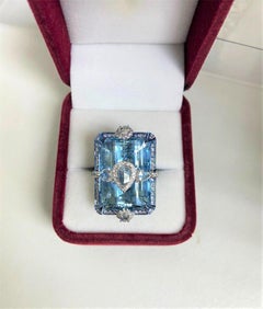 NWT $43, 500 18KT Gold Important Large 40CT Fancy Large Aquamarine Diamond Ring