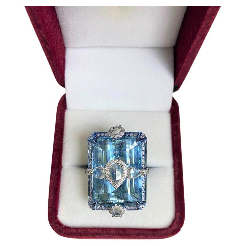 NWT $43, 500 18KT Gold Wichtig Groß 40CT Fancy Groß Aquamarin Diamant Ring im Angebot