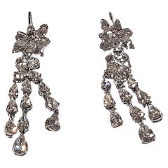 NWT $44, 000 Pendientes colgantes de diamantes brillantes en oro de 18 quilates de fantasía