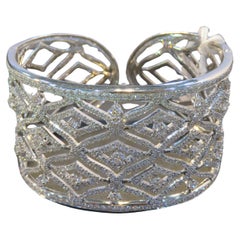 NWT $44, 400 Important 18KT Gold Fancy Glittering Diamond Bracelet Bangle Cuff