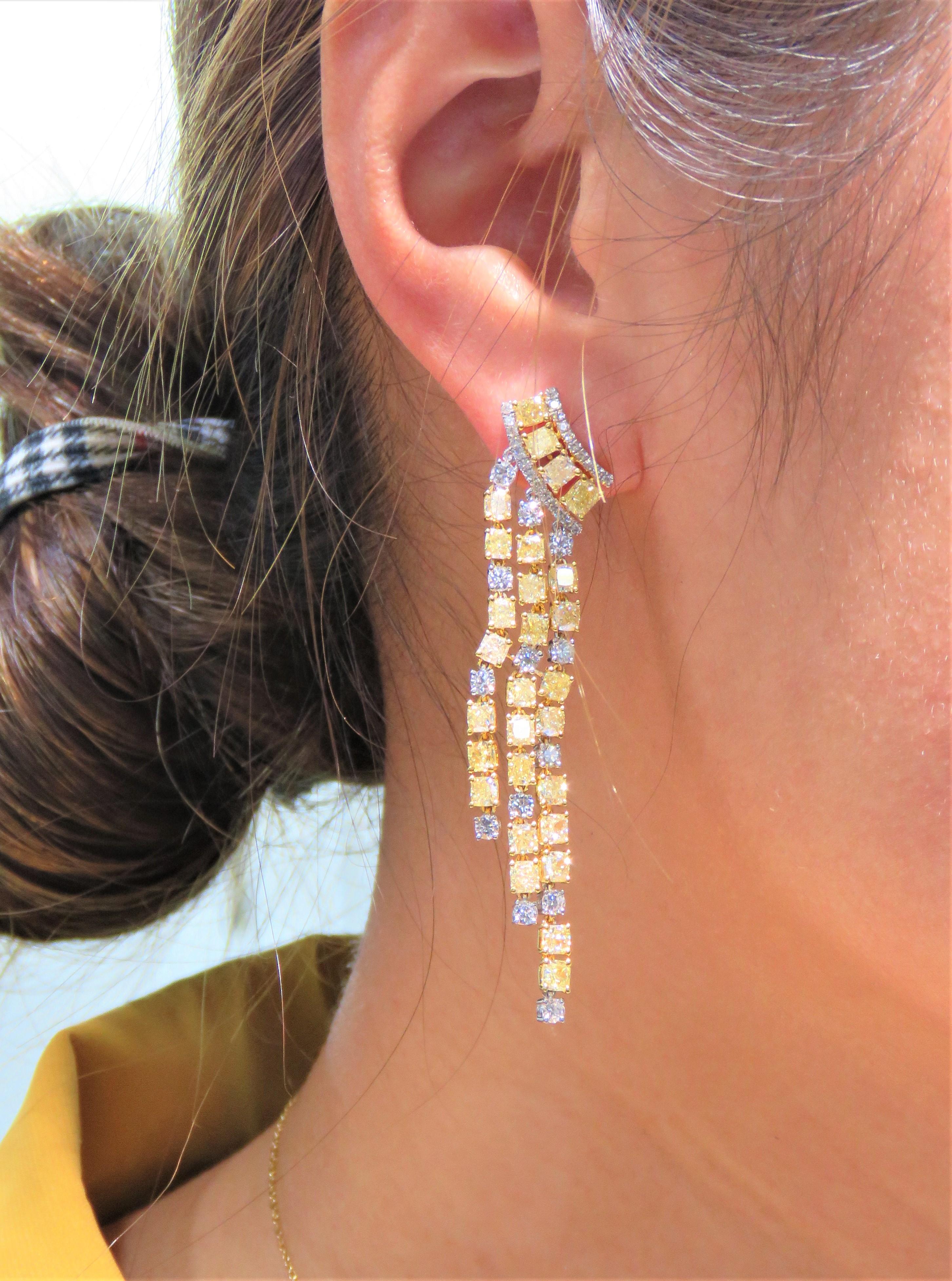 Women's NWT $44, 400 Rare 12ct Fancy Yellow Diamond White Diamond Fringe Dangle Earrings For Sale