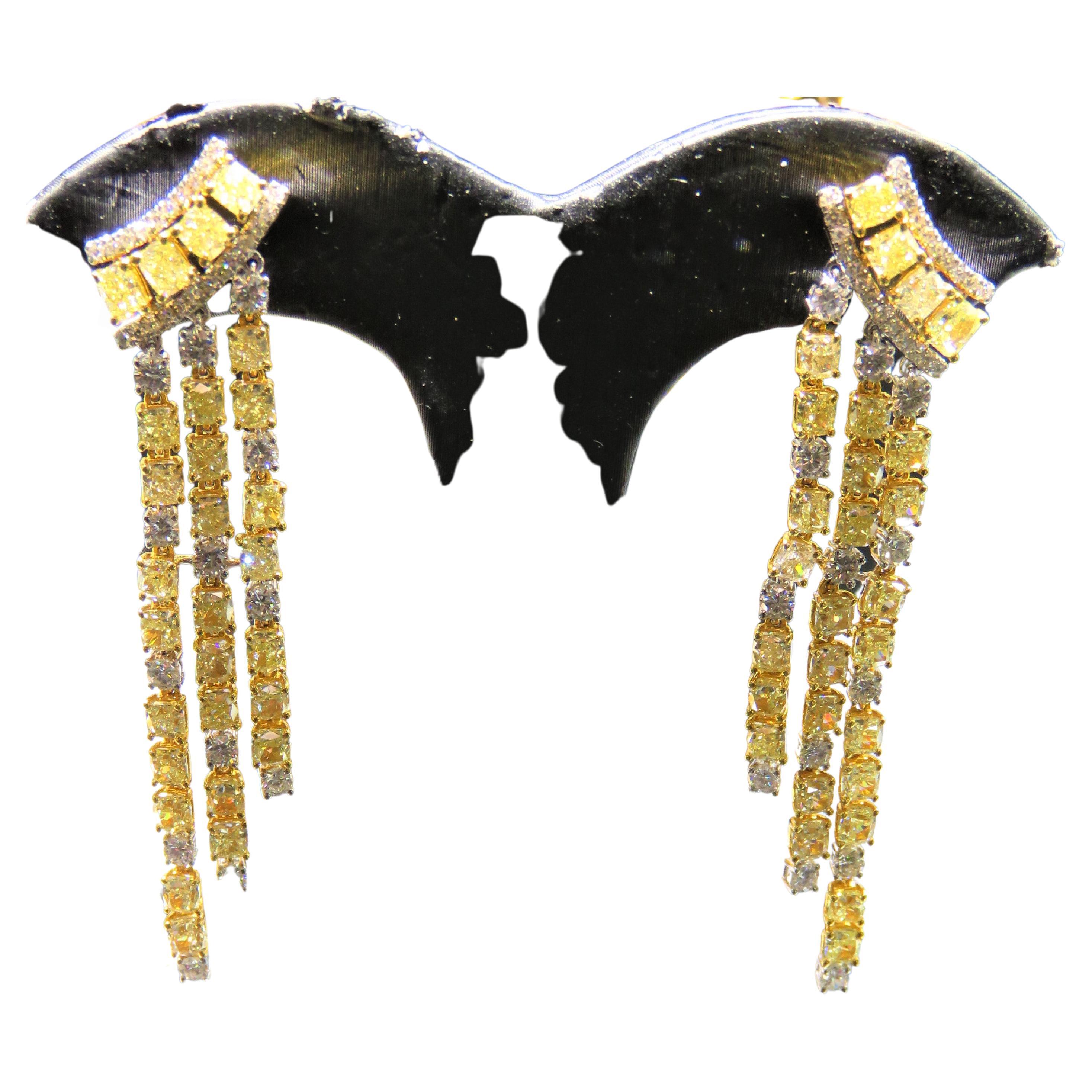 NWT $44, 400 Rare 12ct Fancy Yellow Diamond White Diamond Fringe Dangle Earrings For Sale