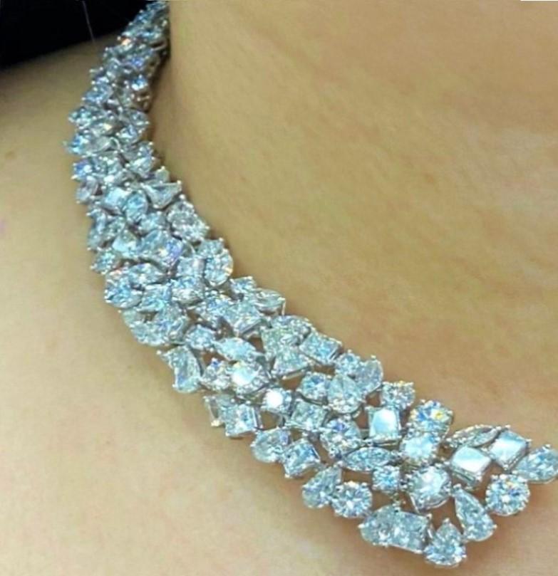 AGI CERT $450, 000 18KT Gold Magnificent Important Conch Perlen-Diamant-Halskette im Zustand „Neu“ im Angebot in New York, NY
