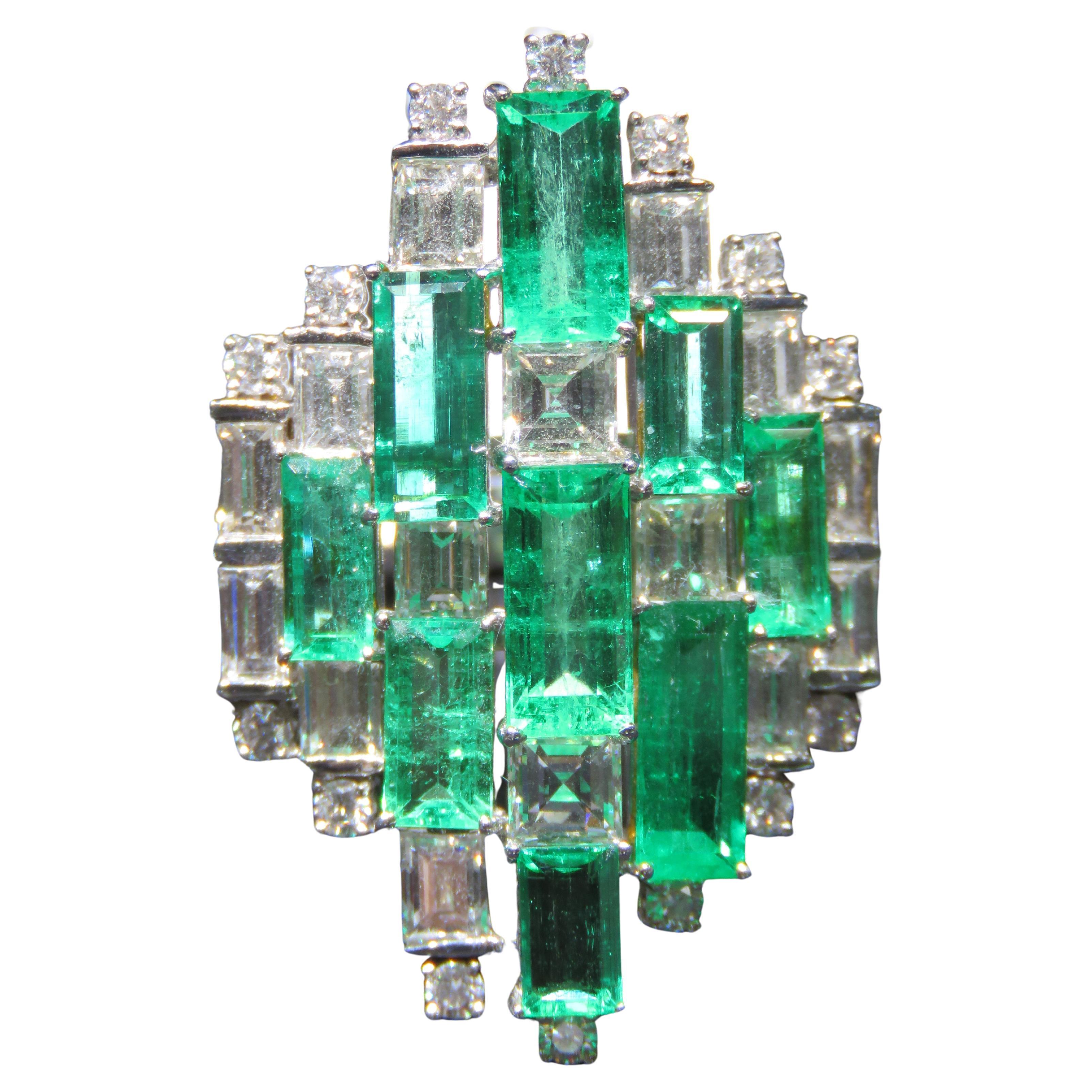 NWT $46, 000 18KT Fancy 12CT Glittering Colombian Emerald Diamond Prism Ring For Sale