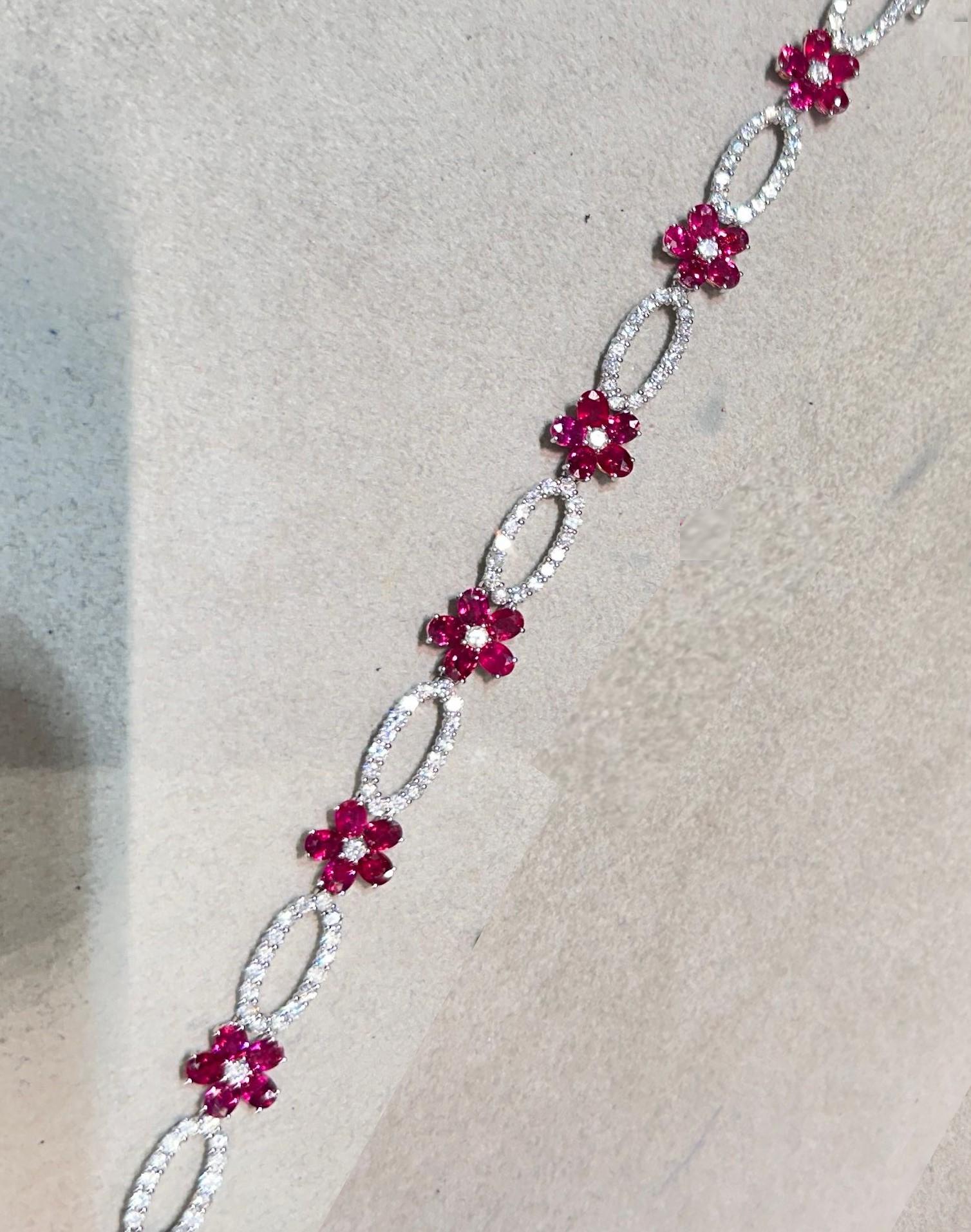 NWT $46, 000 Fancy 18KT Oro 11CT Gorgeous Natural Burmese Ruby Diamond Bracelet Corte mixto en venta