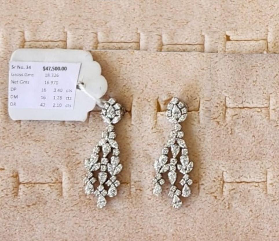 NWT $47, 500 Magnifici orecchini a goccia con diamanti a cascata in oro 18KT In condizioni Nuovo in vendita a New York, NY