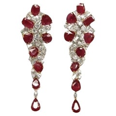 NWT $48, 000 Oro 18KT Fancy Gorgeous Glittering 21CT Ruby Diamond Drop Earrings