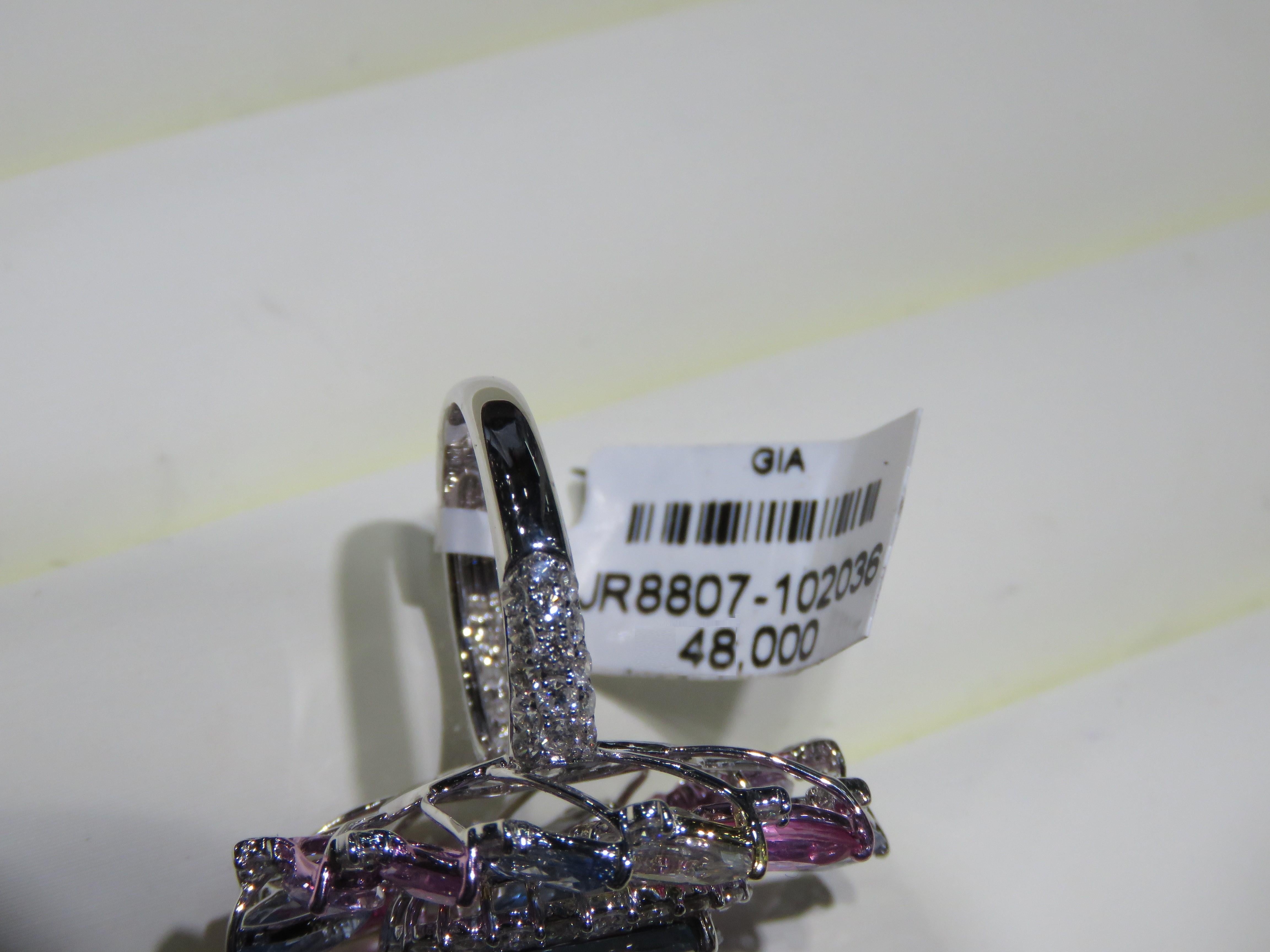 NWT $48, 000 Rare 18KT Gold Large Fancy Natural Sapphire Spinel Diamond Ring In New Condition For Sale In New York, NY