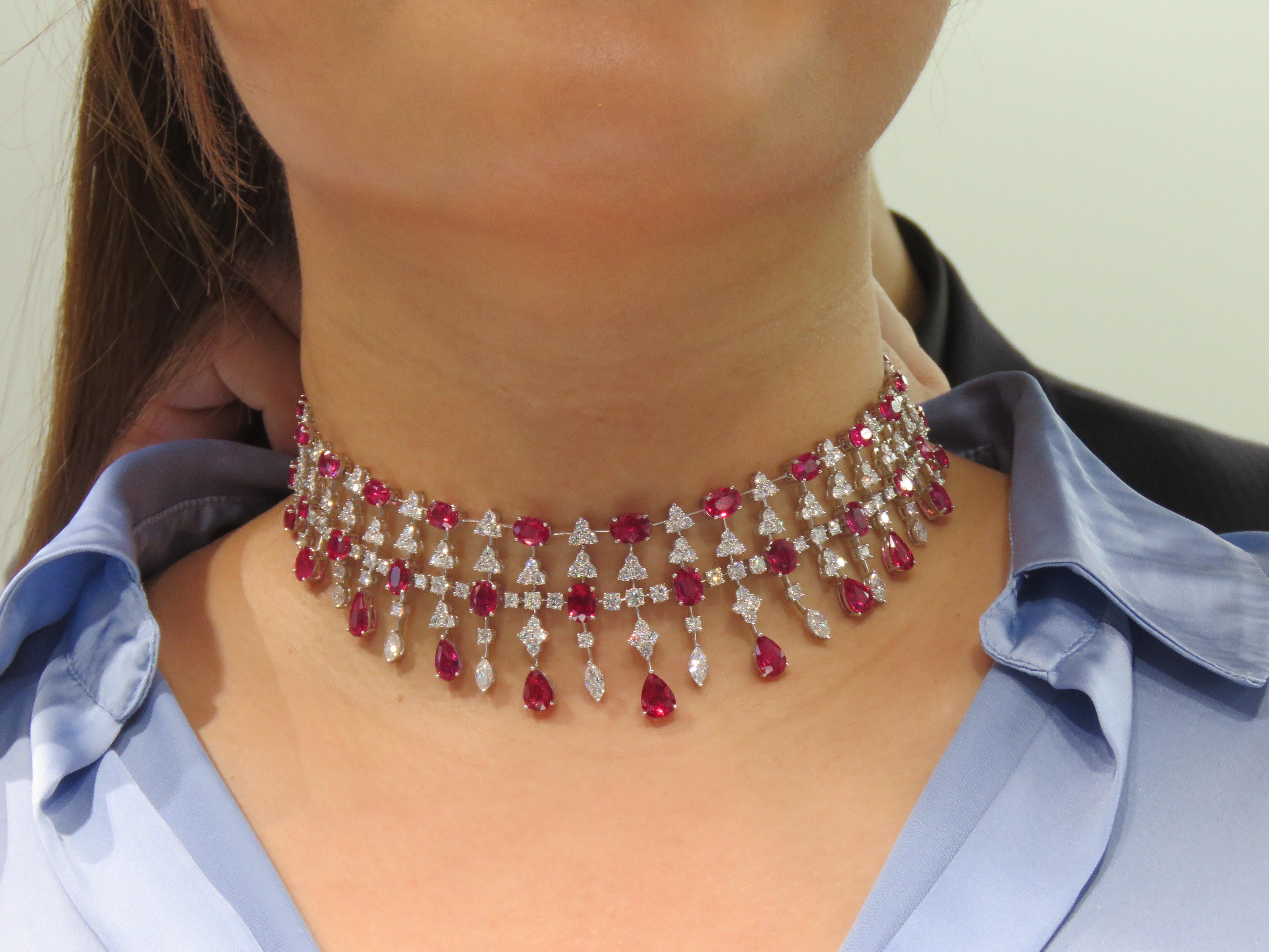 NWT $483, 000 18KT Large 51CT Fancy Glittering Natural Ruby Diamond Necklace en vente 2