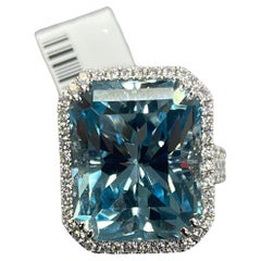 NWT $49, 000 18KT Gold Important Large 18CT Fancy Large Aquamarine Diamond Ring