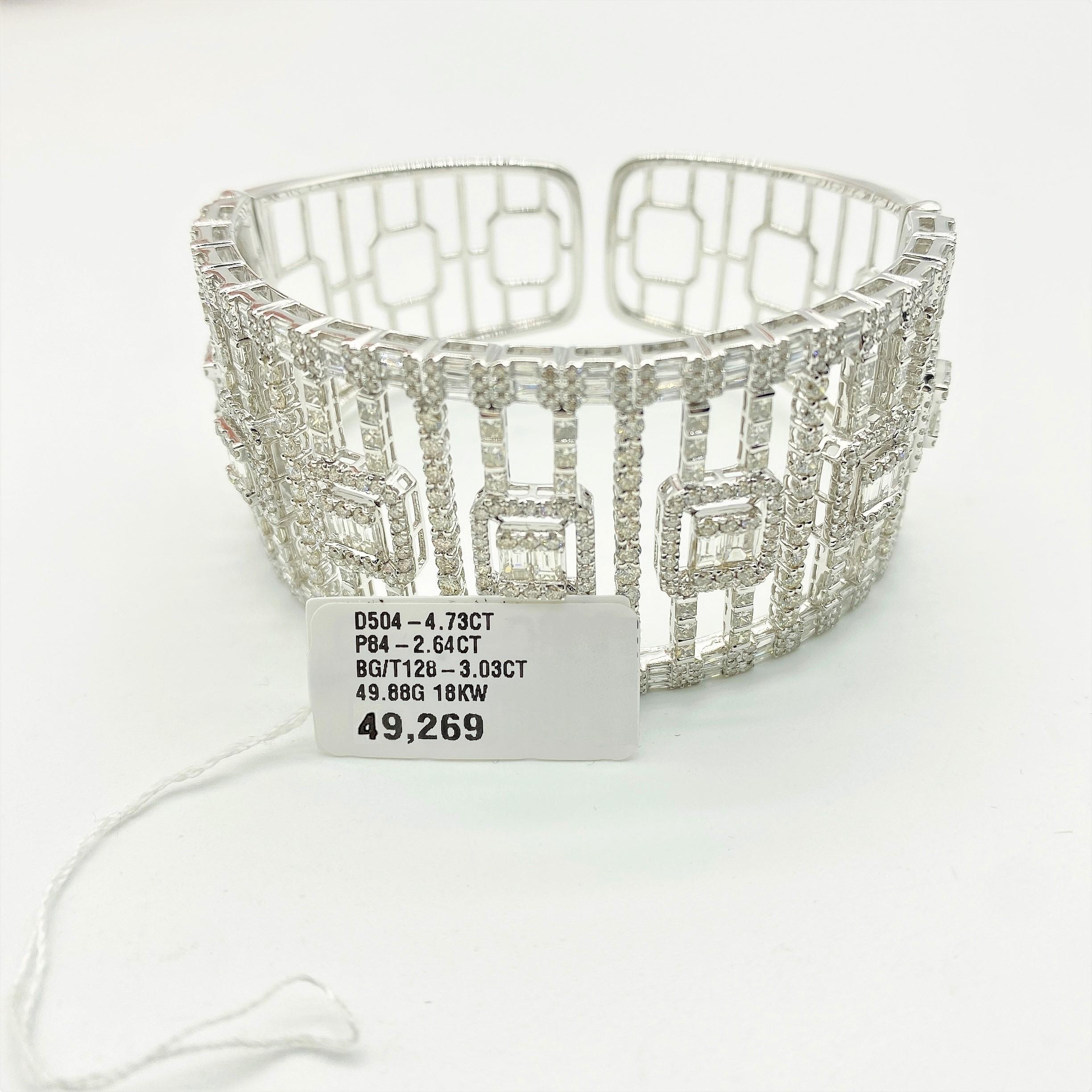 Women's NWT$49, 269 18KT Gold Rare Fancy 10ct Glittering Diamond Wide Bangle Bracelet For Sale