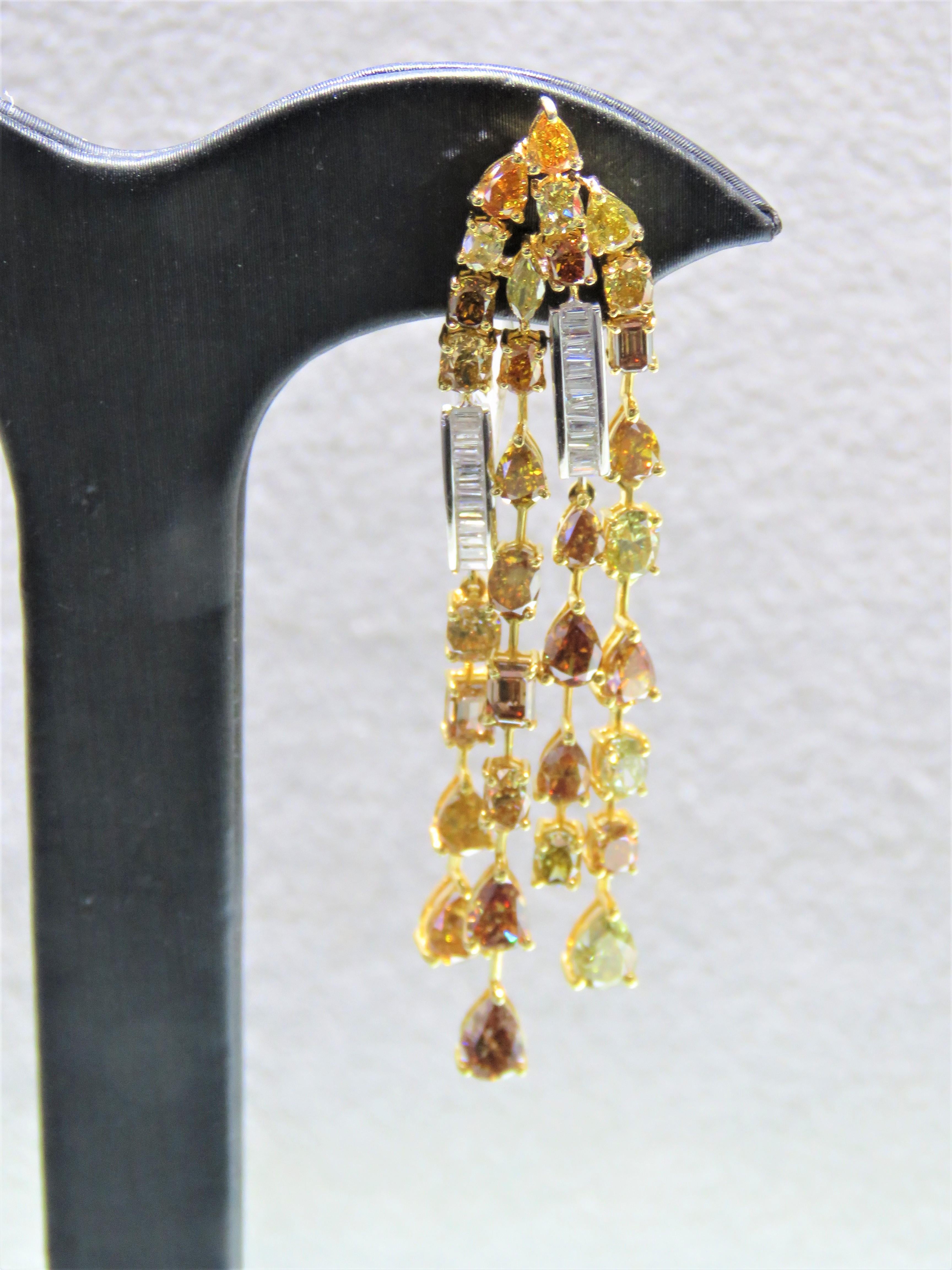 NWT $49, 500 18KT Gold Fancy 12ct Gorgeous Yellow Orange Cognac Diamond Earrings In New Condition For Sale In New York, NY