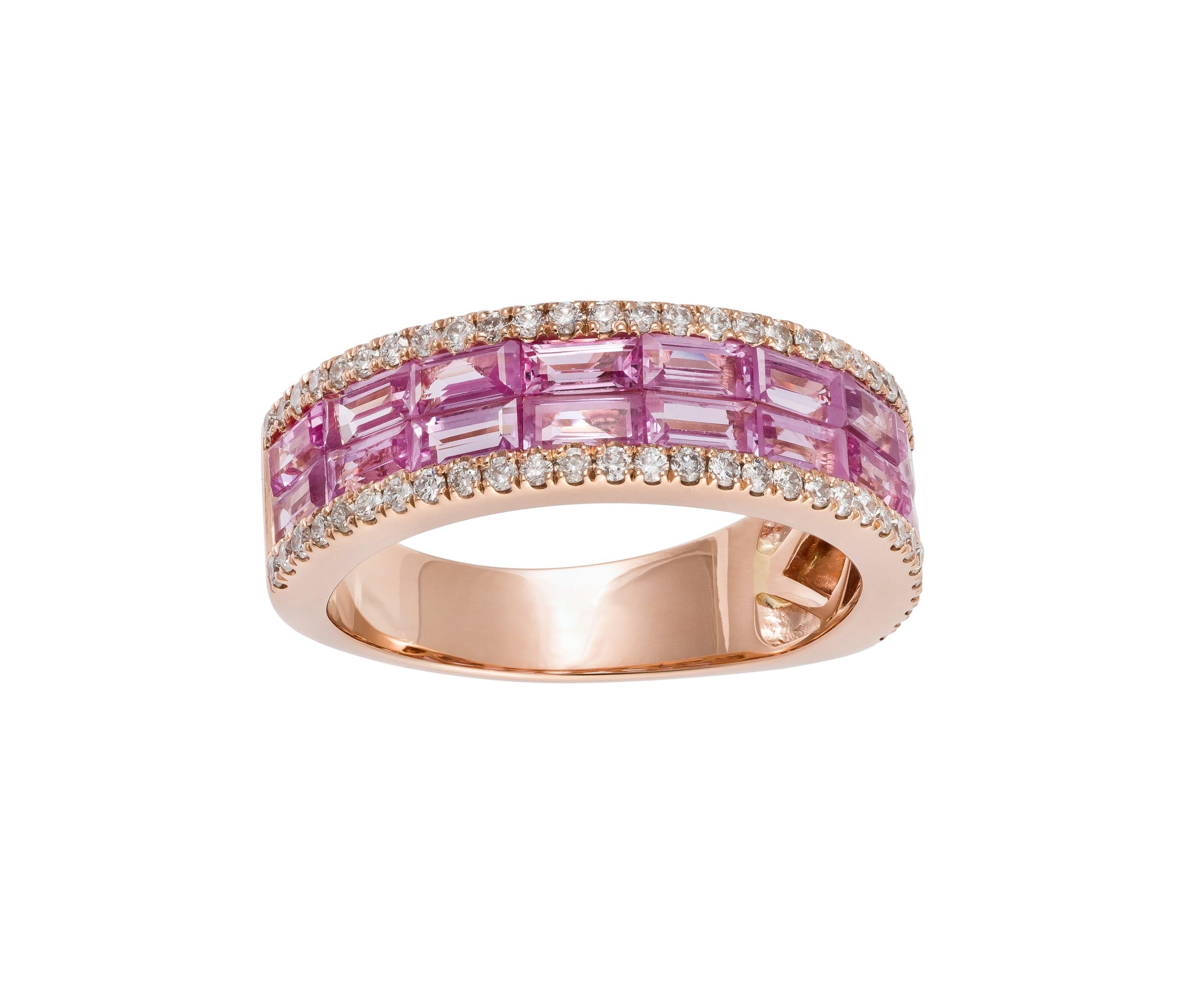 Mixed Cut NWT $5, 200 18KT Gold Fancy Large Glittering Fancy Pink Sapphire Diamond Ring For Sale