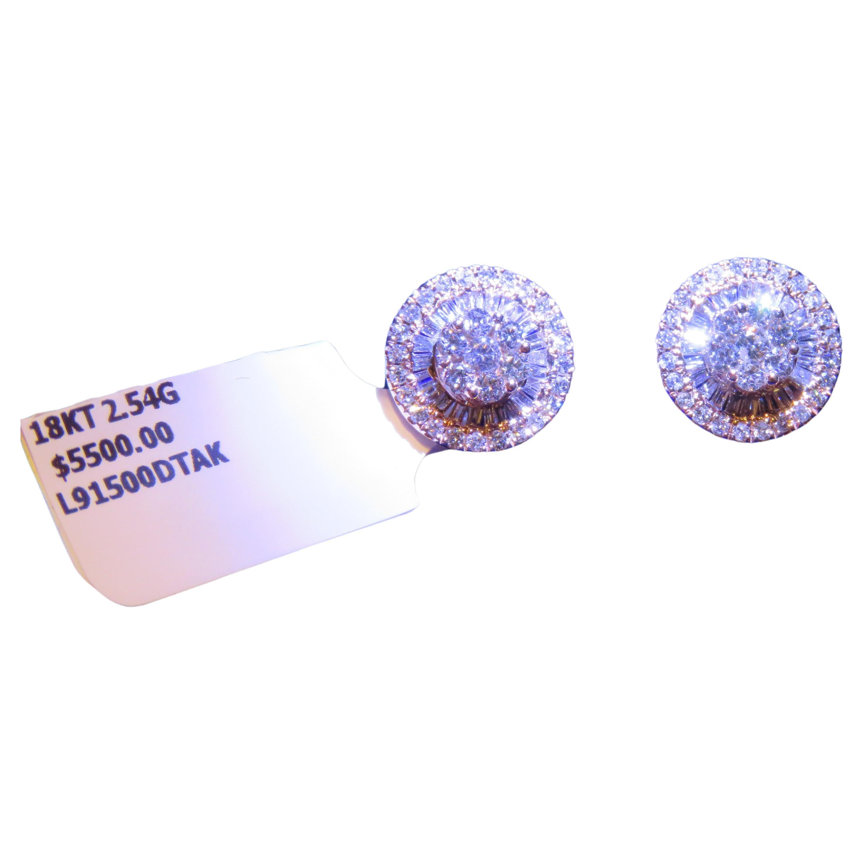 NWT $5, 500 18 Karat Gold Fancy Glittering Diamond Stud Earrings For Sale