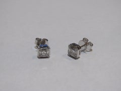 NWT $5, 500 18KT Fancy Glittering Diamond Venetian Stud Earrings