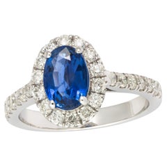 NWT $5, 500 Or 18KT Belle bague saphir bleu ovale 2.70CT Diamant