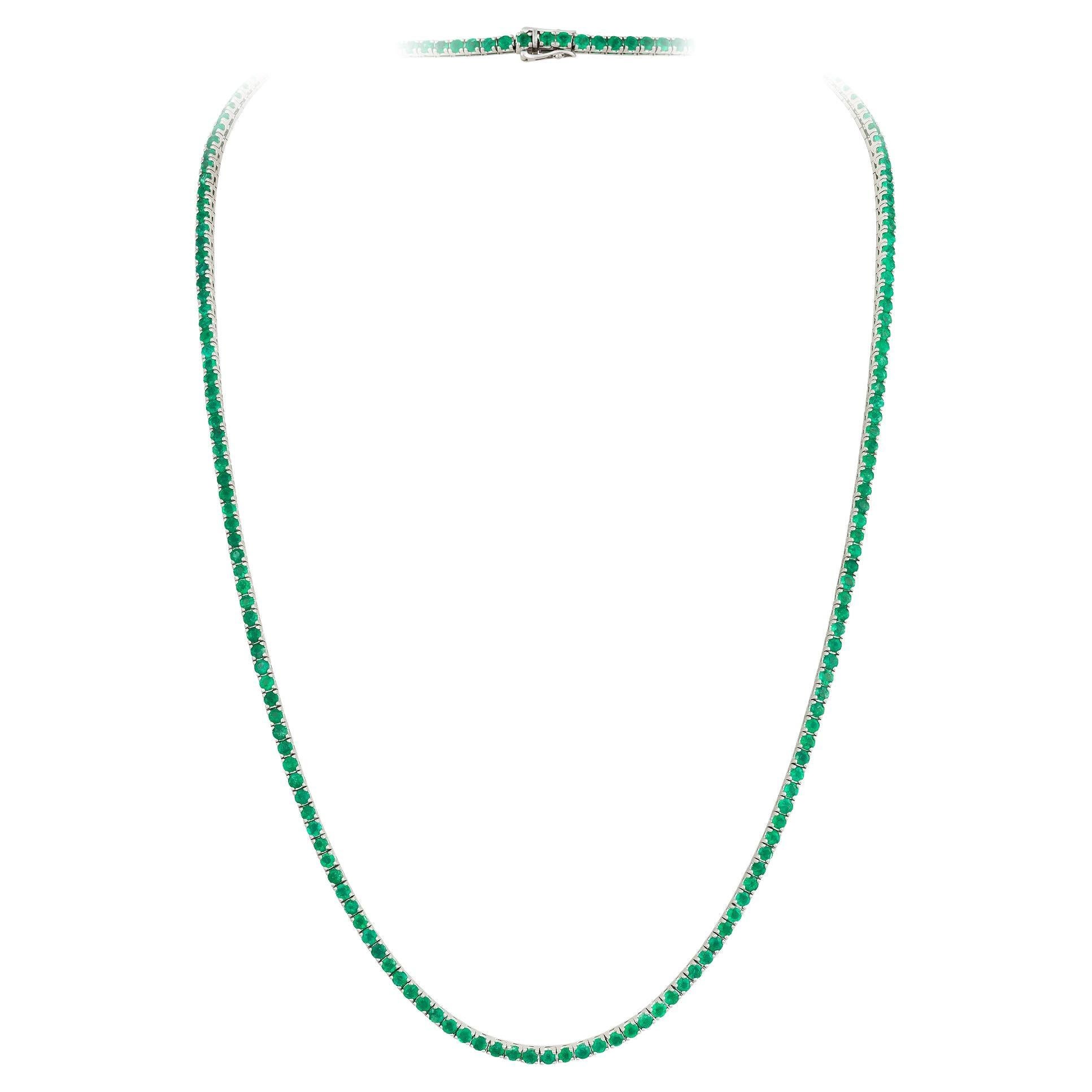 NWT $50, 000 Collar largo de oro de 18 quilates con esmeraldas de 22,5 quilates de fantasía