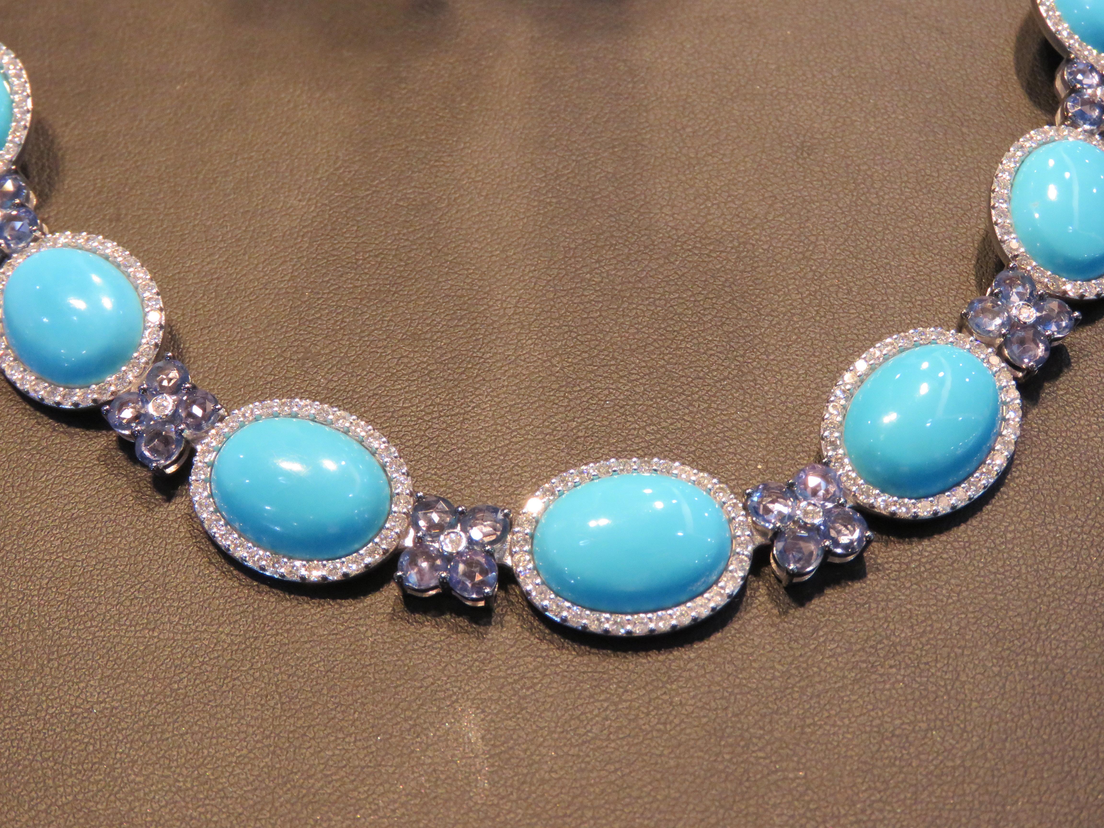 NEU $52, 000 18KT 27.50CT Ausgefallene Türkis-Saphir-Diamant-Ohrringe Halskette Set (Gemischter Schliff) im Angebot