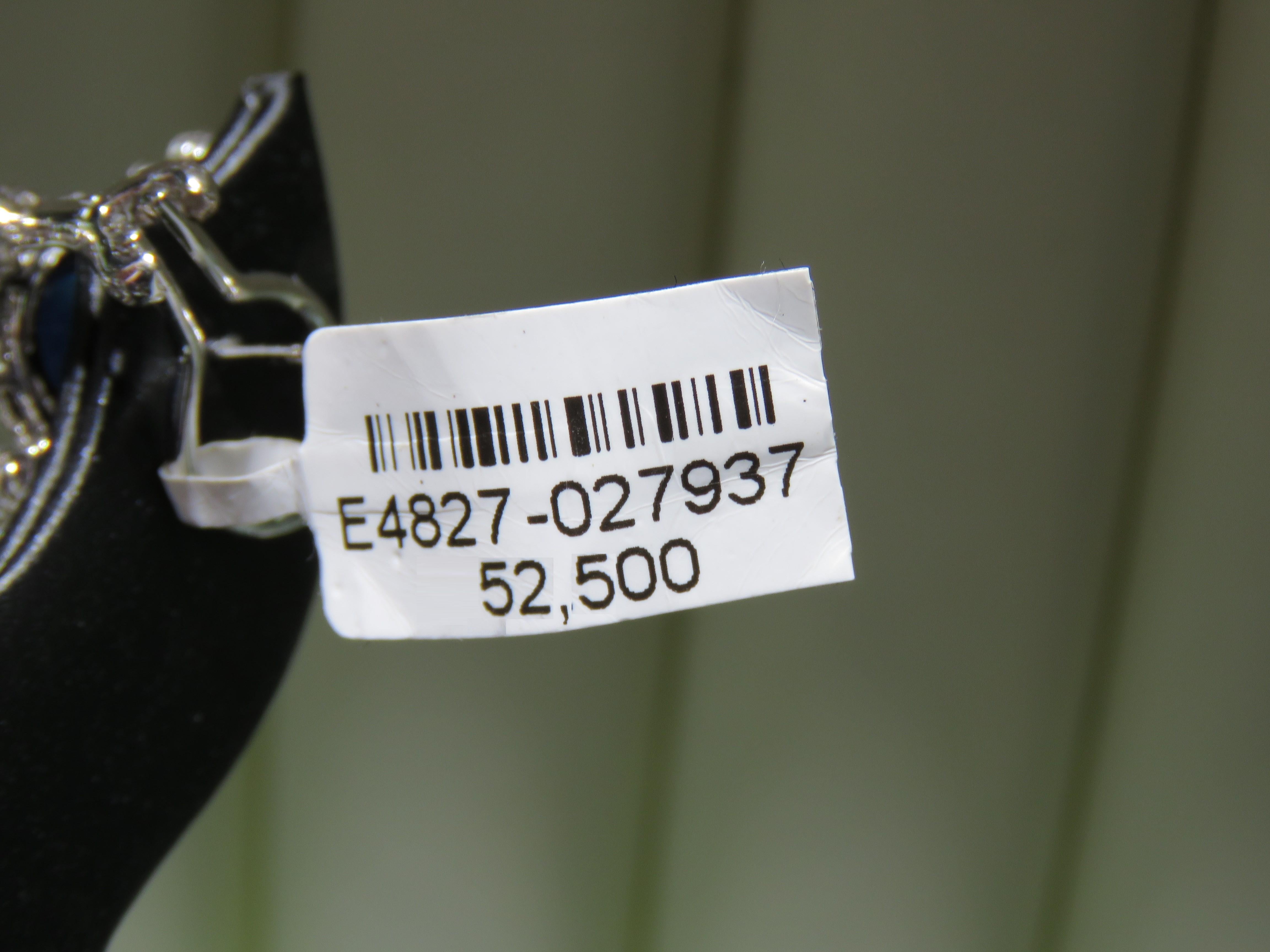Taille mixte NWT $52, 500 Magnifiques boucles d'oreilles pendantes en or 18KT avec saphir fantaisie et diamant en vente