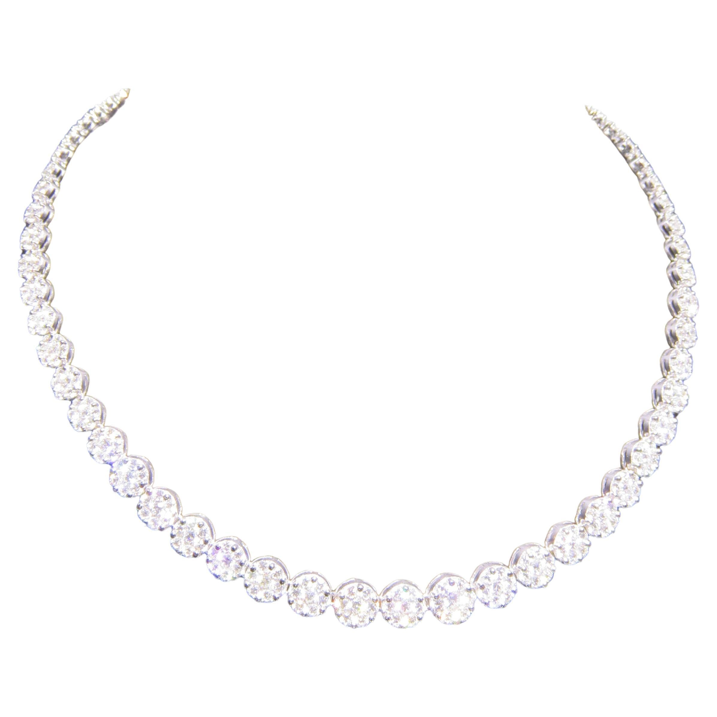 NWT $58, 000 Importante collar de tenis de diamantes de fantasía de 18 quilates con un brillo magnífico