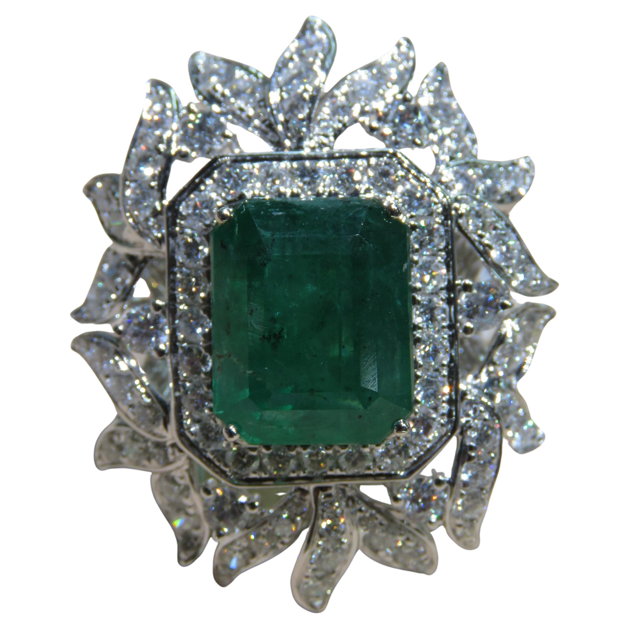 NWT $58, 400 18KT Gold Gorgeous Large 11CT Fancy Glittering Emerald Diamond Ring