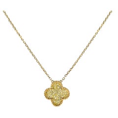 NWT $6, 042 Important 18KT Gold Fancy Yellow Diamond Clover Pendant Necklace