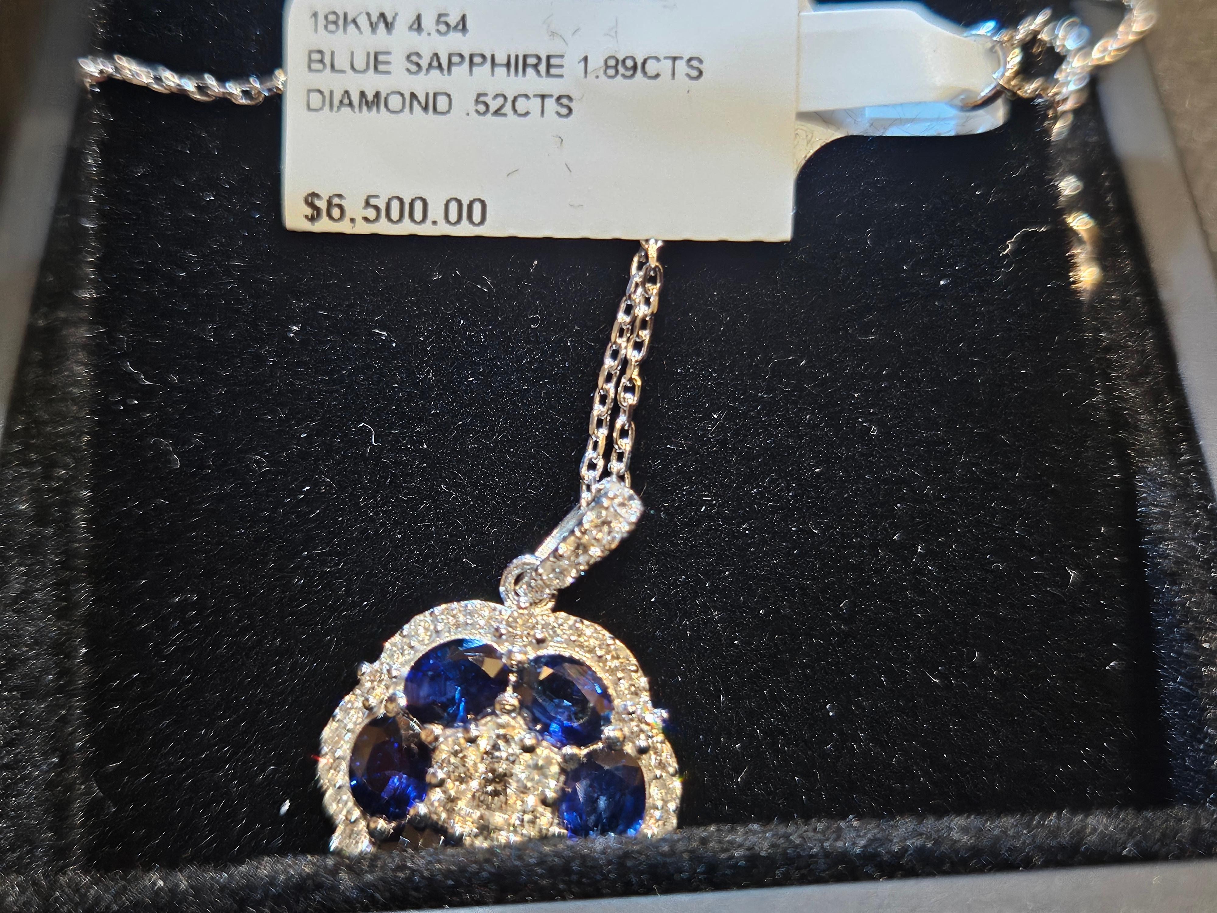 NWT $6, 500 Rare 18Kt Gold Fancy Blue Sapphire Diamond Flower Pendant Necklace In New Condition For Sale In New York, NY