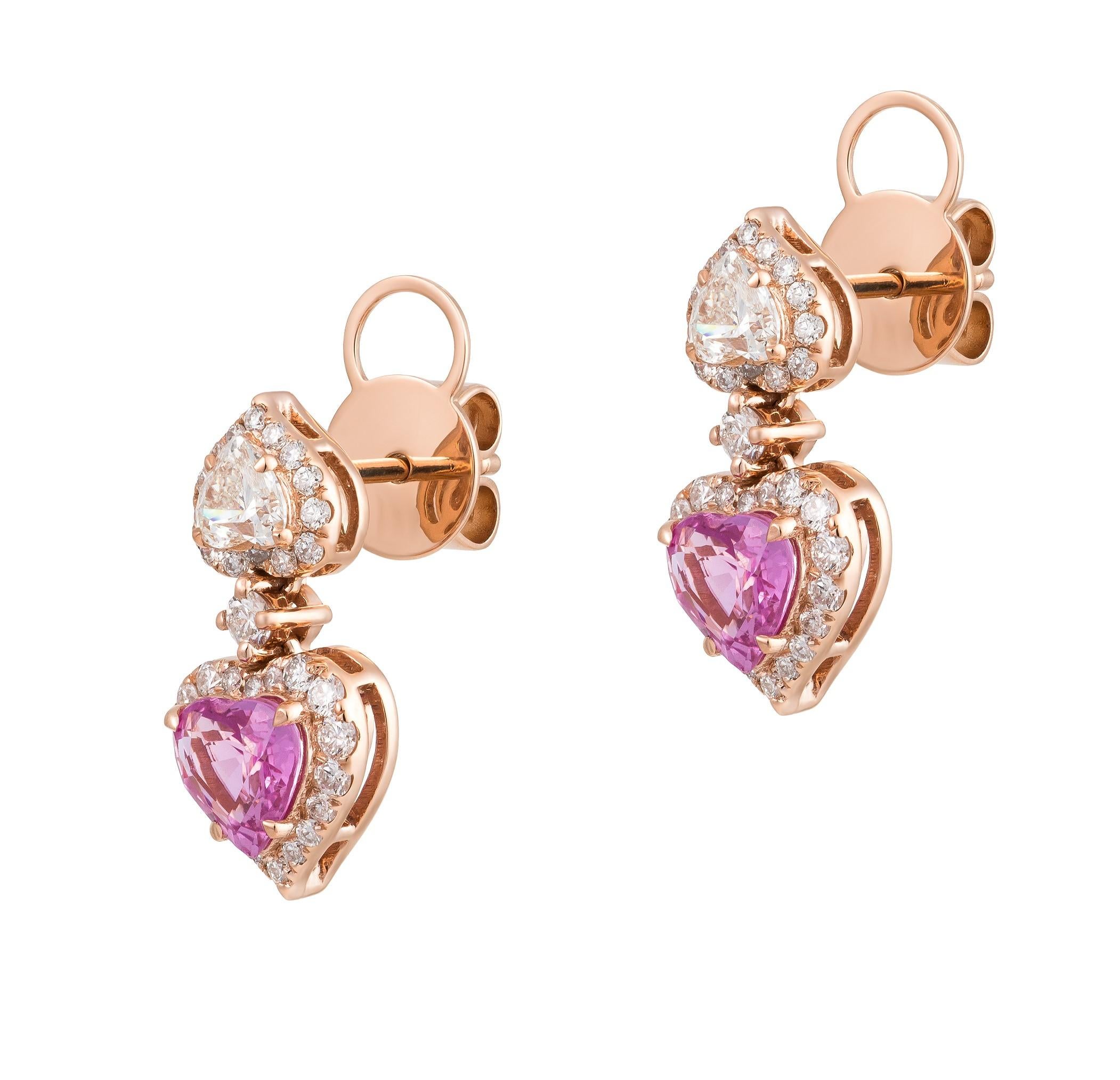 Taglio misto NWT $6, 800 Orecchini pendenti in oro 18KT con zaffiro rosa grande e fantasia, con diamante e cuore in vendita