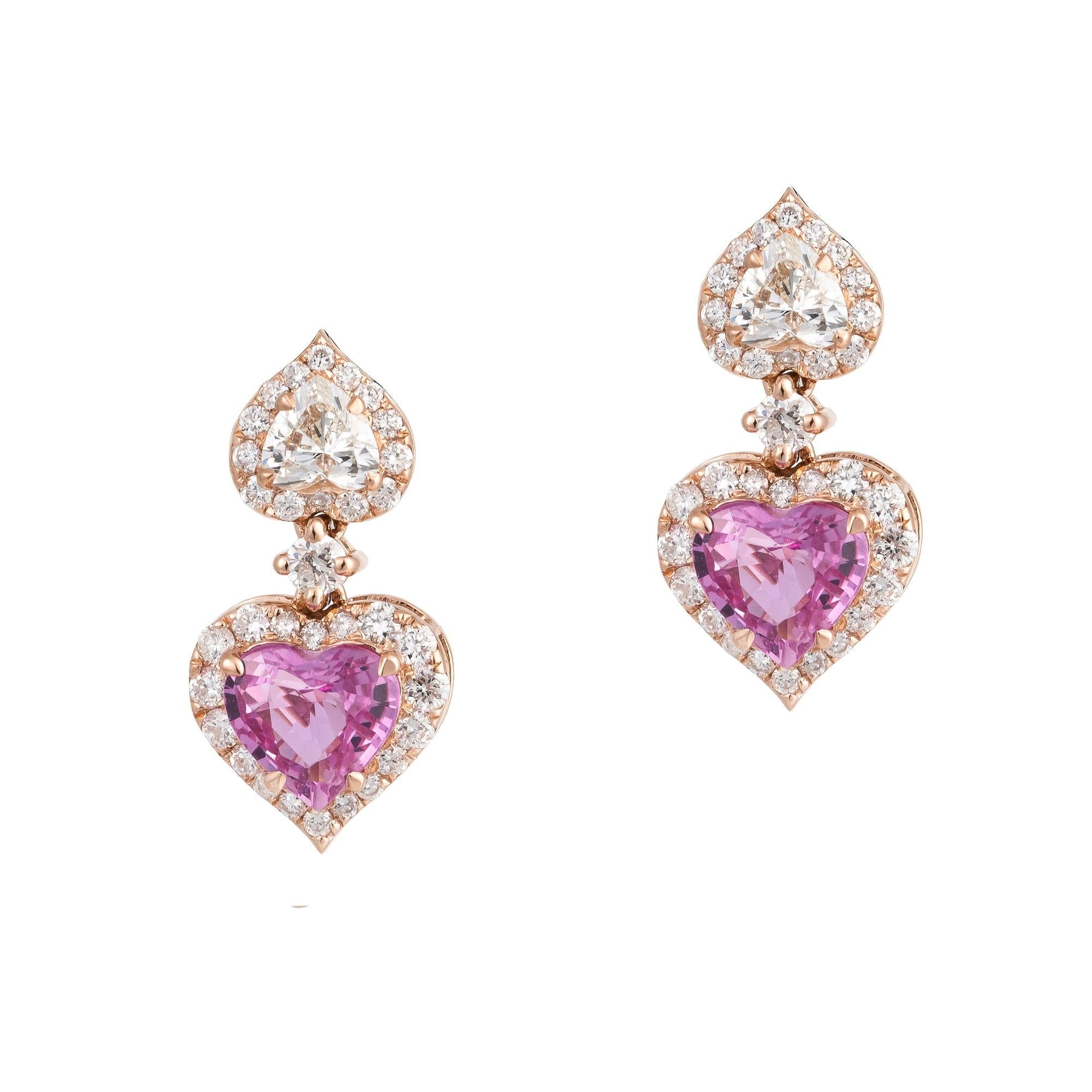 NWT $6, 800 Orecchini pendenti in oro 18KT con zaffiro rosa grande e fantasia, con diamante e cuore In condizioni Nuovo in vendita a New York, NY
