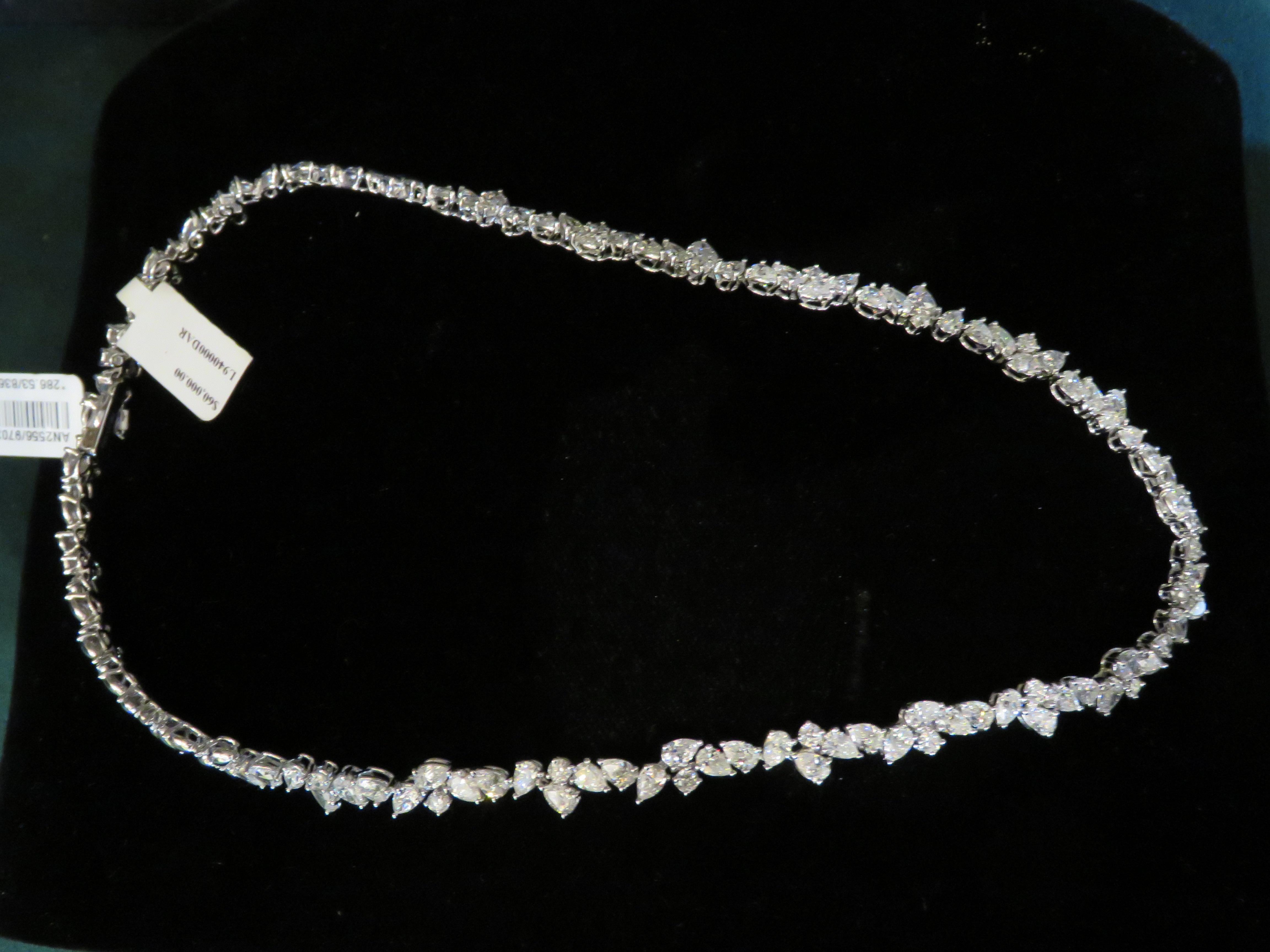 Pear Cut NWT $60, 000 18KT Fancy Large Gorgeous Glittering 12CT Pear Diamond Necklace For Sale