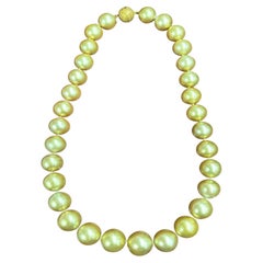 Magnifique collier en or 18 carats avec perles des mers du Sud et diamants jaunes, 6 000 $, Neuf avec étiquette