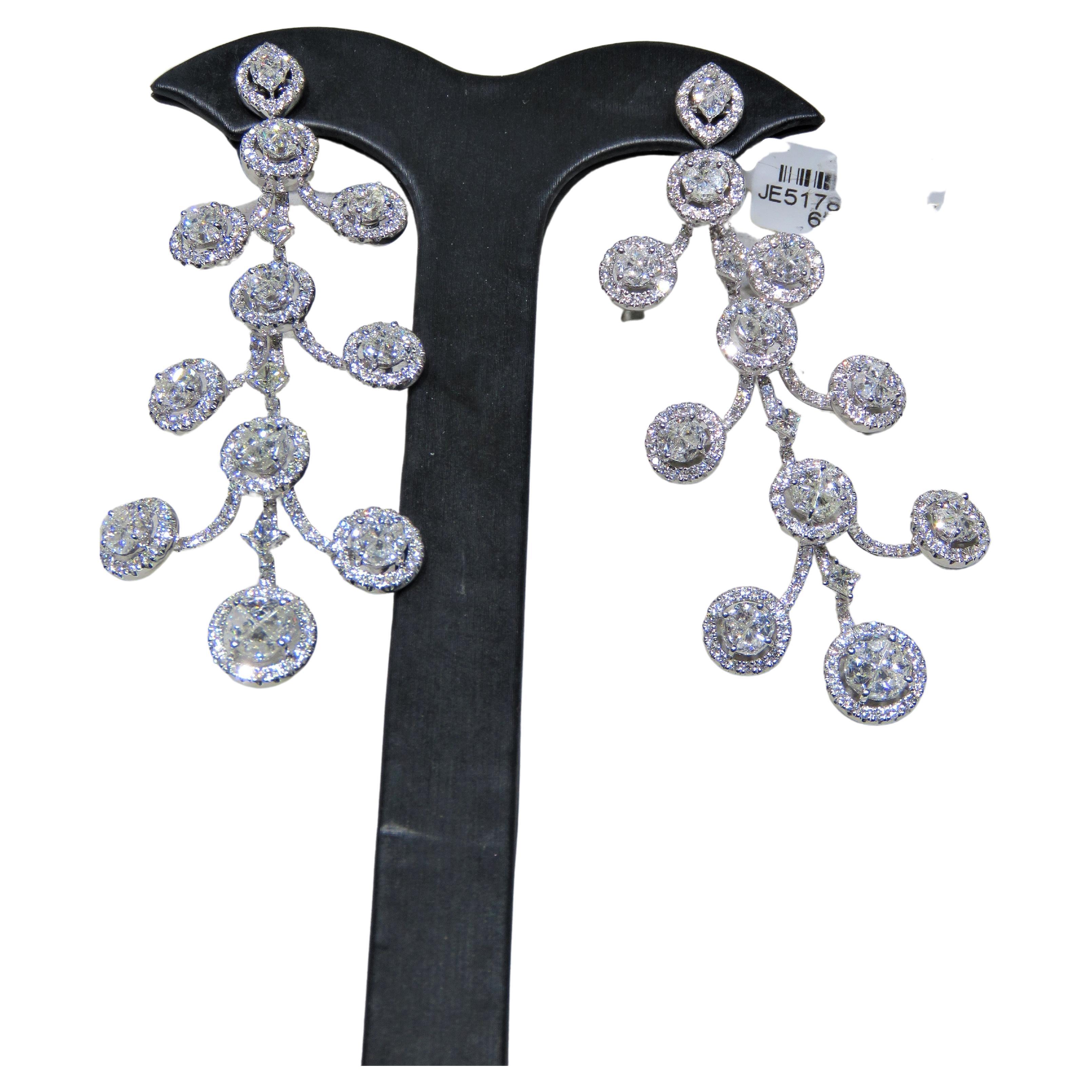 NWT $63, 000 18KT Gold Fancy 10.50CT Gorgeous Exquisite Diamond Dangling Earrings For Sale