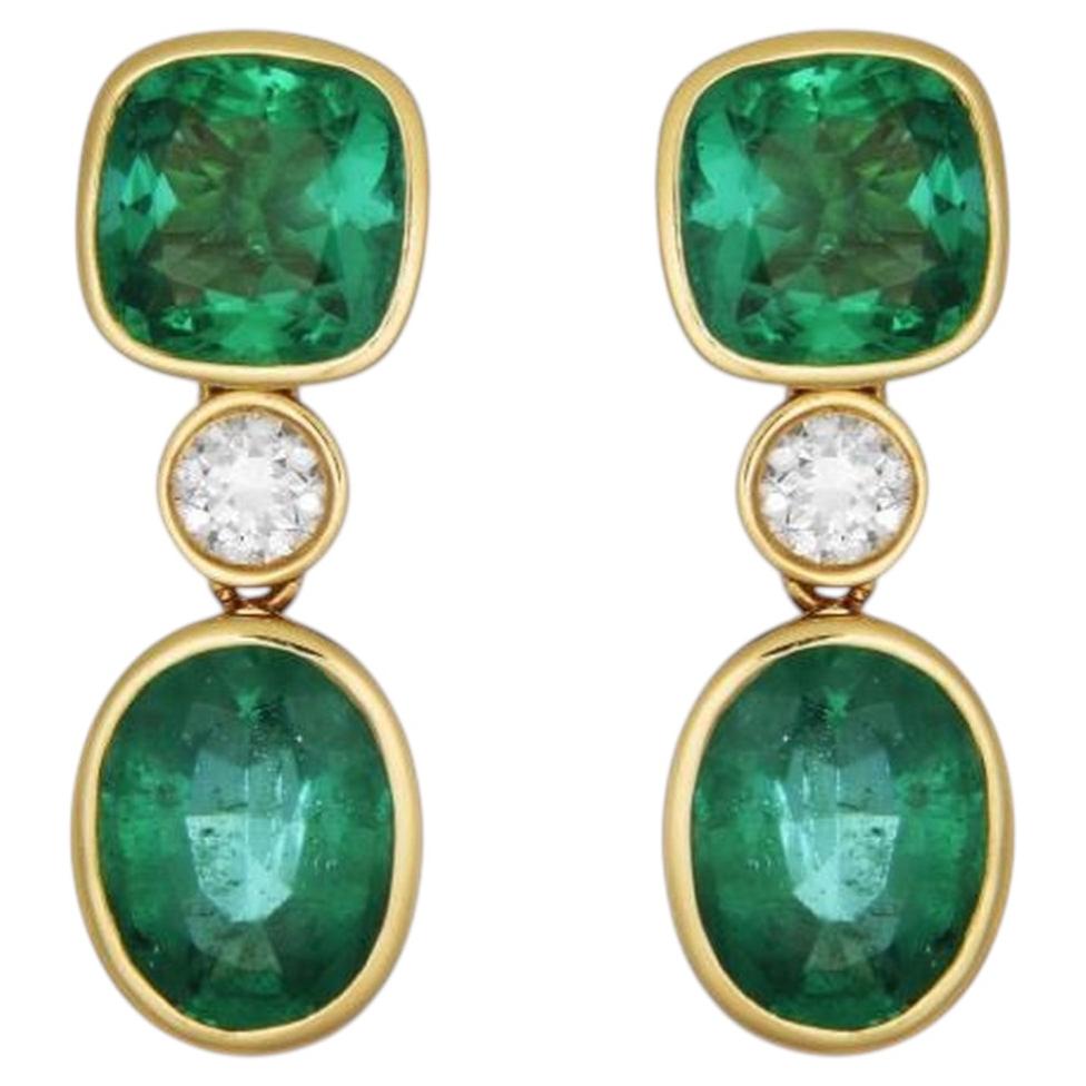 NWT $65, 995 18KT Large Fancy Glittering Emerald Drop Diamond Dangle Earrings