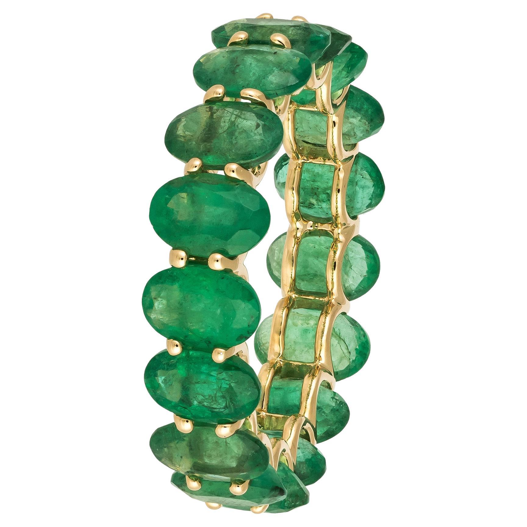 NWT $6500 18KT Gold Fancy Large Glittering Fancy Oval Emerald Eternity Band Ring For Sale