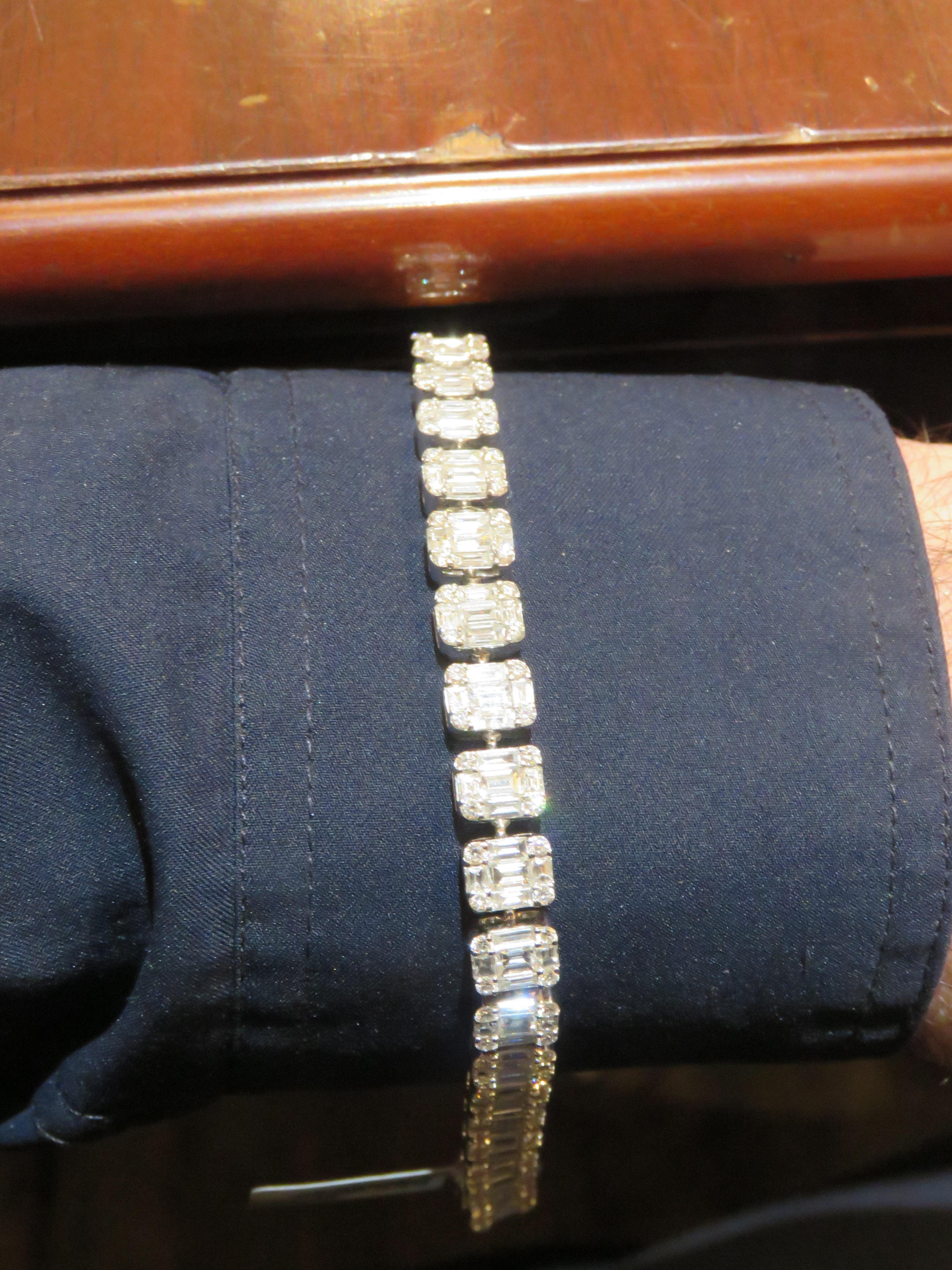NWT $66, 000 18KT Gold Fancy Baguette Diamond Bracelet Approx 10CTS!! In condizioni Nuovo in vendita a New York, NY